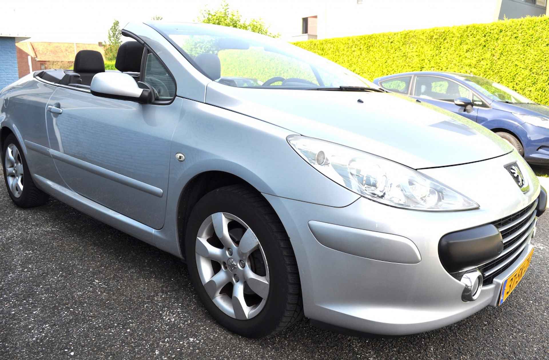 Peugeot 307 CC 2.0-16V leer stoelv pdc - 10/23