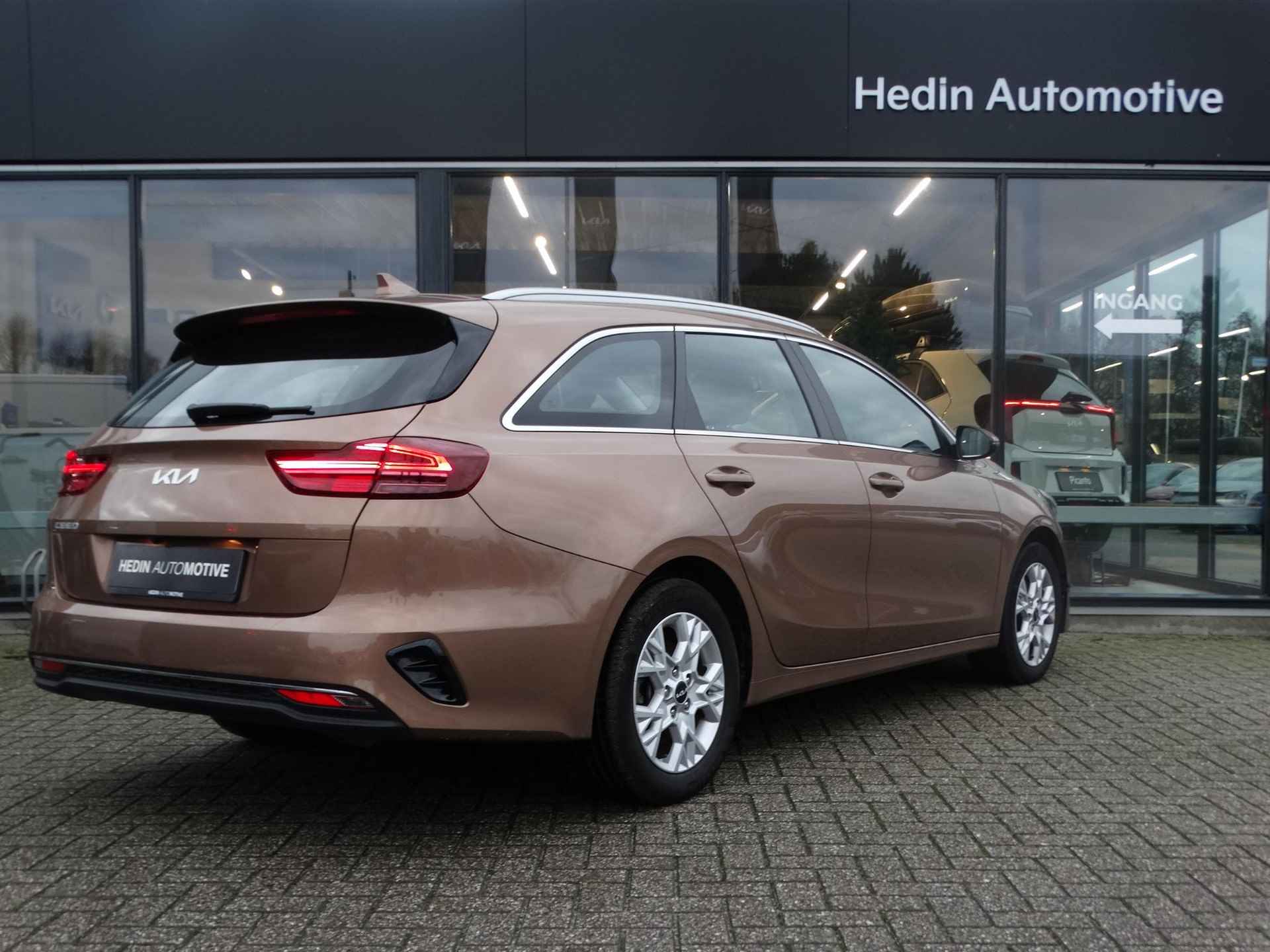 Kia Ceed Sportswagon 1.0 T-GDi 120PK DynamicLine | Navigatie | Camera | Climate control | Lane Assist | Cruise Control | Carplay | PDC | LMV 16 inch - 2/28