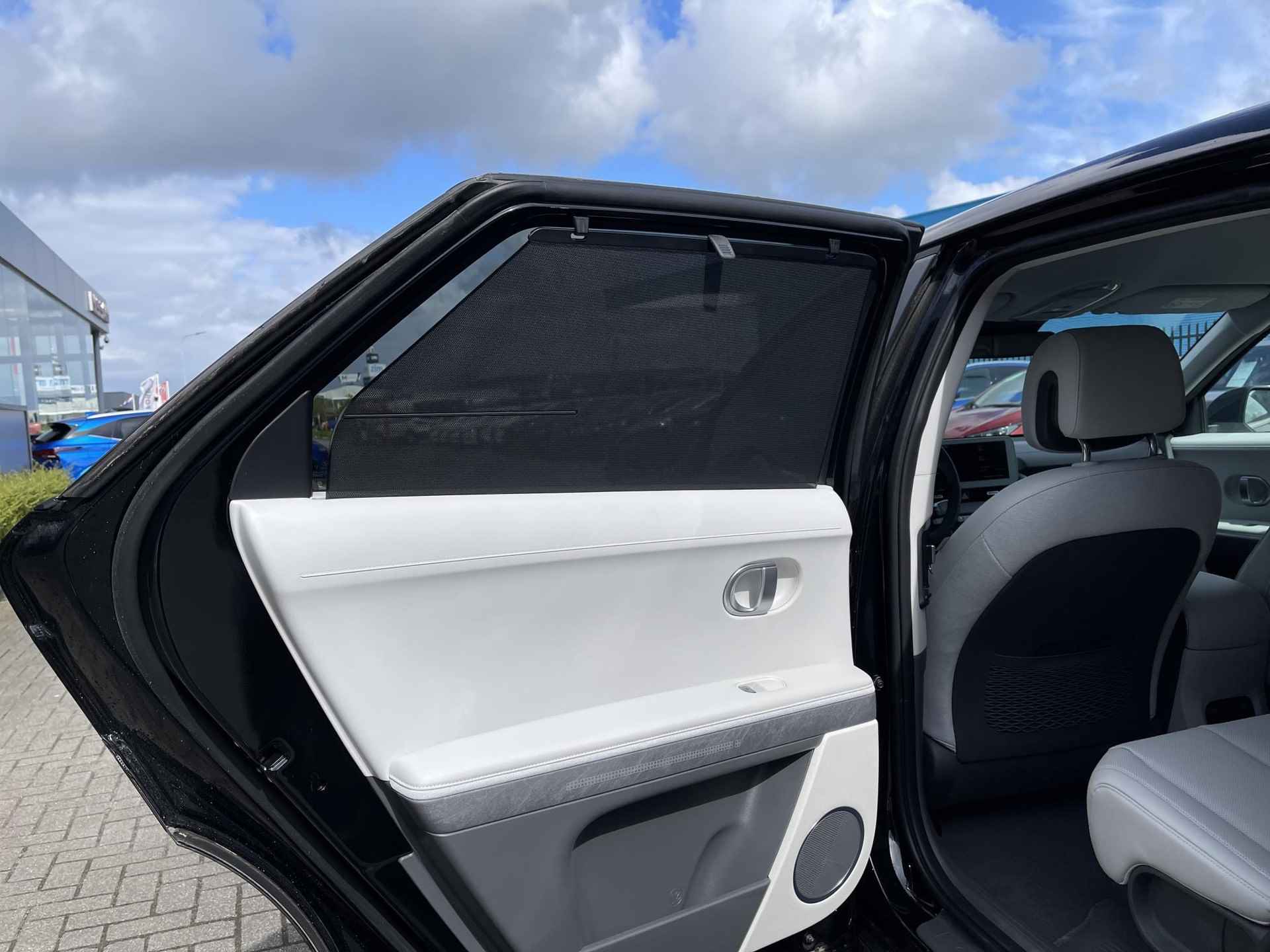 Hyundai IONIQ 5 77 kWh Connect+ Light Grey Interior | MEGA VOORRAAD VOORDEEL | - 25/26