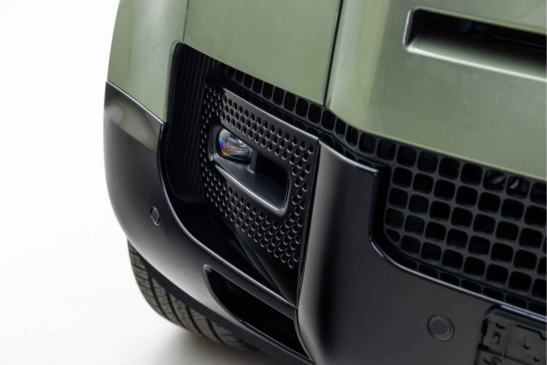 Land Rover Defender P400e 110 X-Dynamic HSE | Pano | El. Trekhaak | Cold Climate | Koelbox | 20 Inch | Adaptieve Cr Control - 34/41