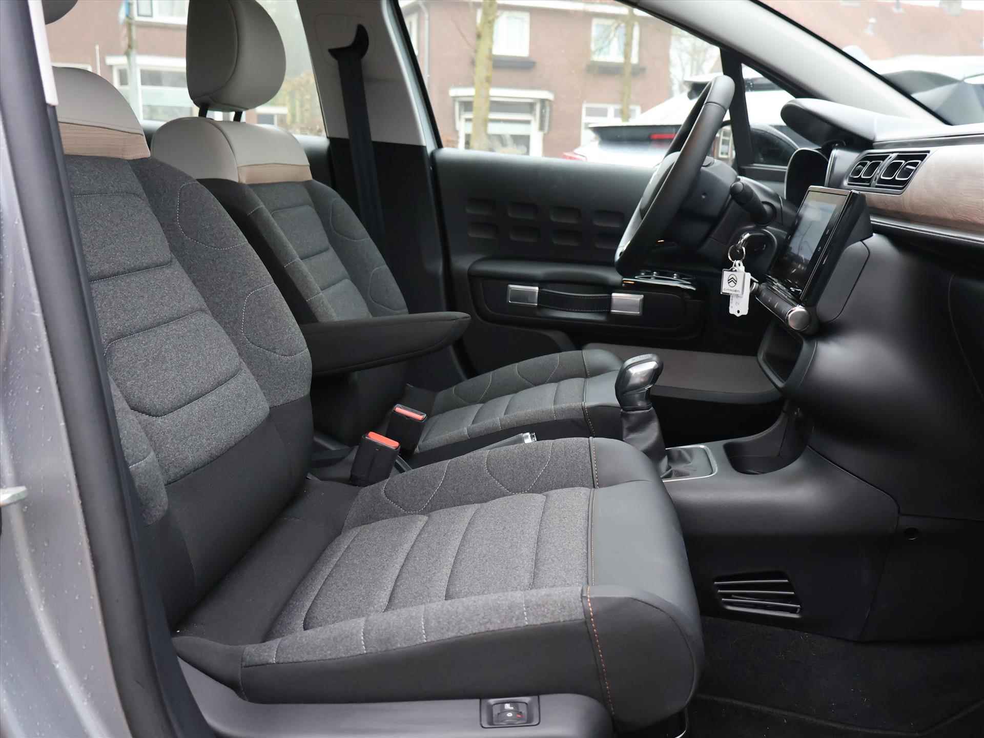 CITROEN C3 PureTech 83PK S&S Plus, Rijklaarprijs | Navigatie | Stoelverwarming | DAB+ Tuner | Parkeersensoren - 6/62