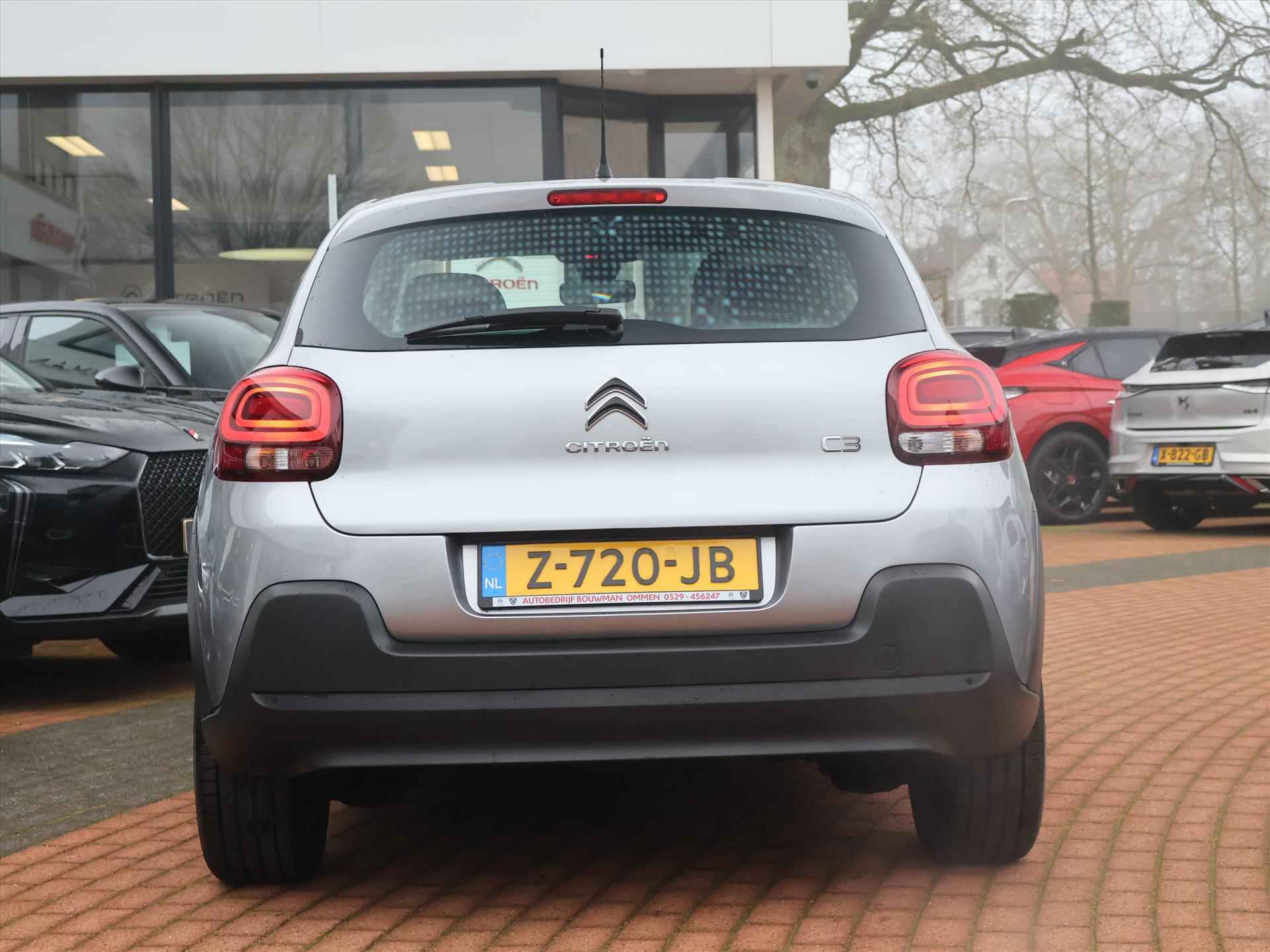 CITROEN C3 PureTech 83PK S&S Plus, Rijklaarprijs | Navigatie | Stoelverwarming | DAB+ Tuner | Parkeersensoren - 49/62