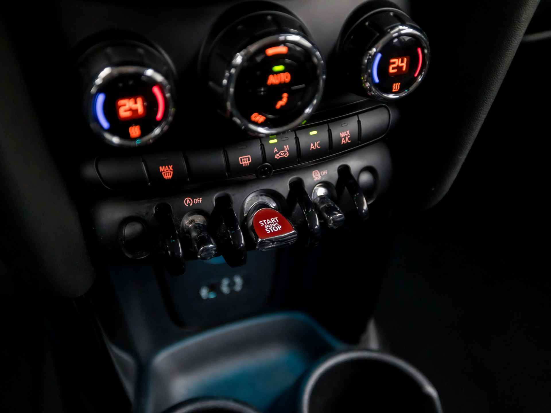 MINI Mini 1.2 Cooper (NAVIGATIE, NAP, KEYLESS START, BLUETOOTH, CRUISE, CLIMATE, ELEK PAKKET, ARMSTEUN, SPORTSTOELEN, LM VELGEN, NIEUWE APK, NIEUWSTAAT) - 10/34