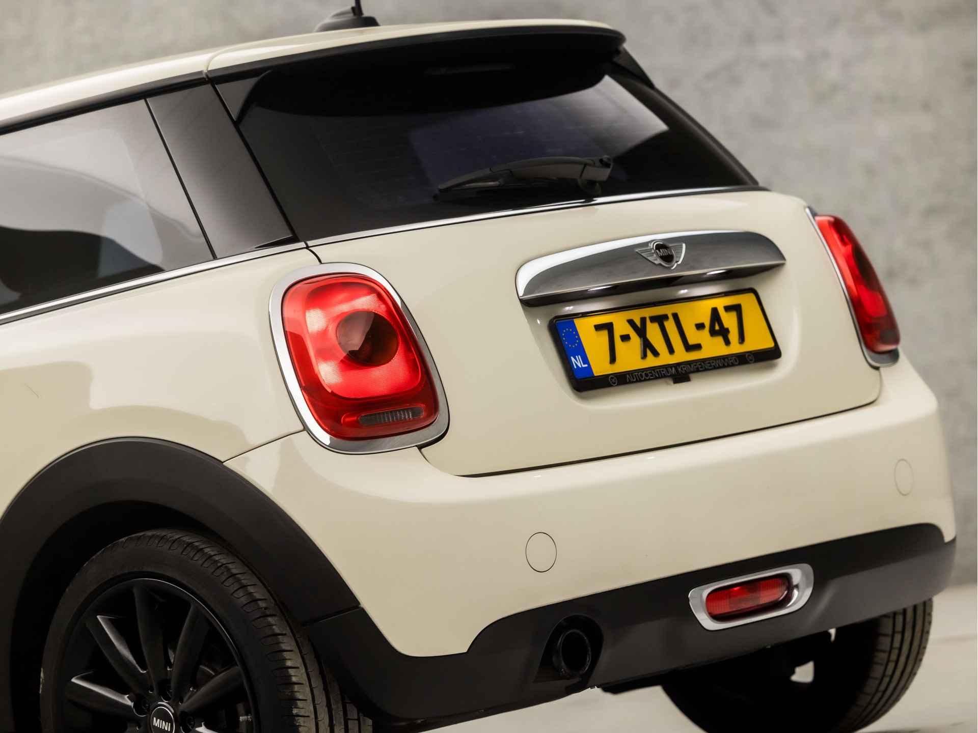 MINI Mini 1.2 Cooper (NAVIGATIE, NAP, KEYLESS START, BLUETOOTH, CRUISE, CLIMATE, ELEK PAKKET, ARMSTEUN, SPORTSTOELEN, LM VELGEN, NIEUWE APK, NIEUWSTAAT) - 15/34