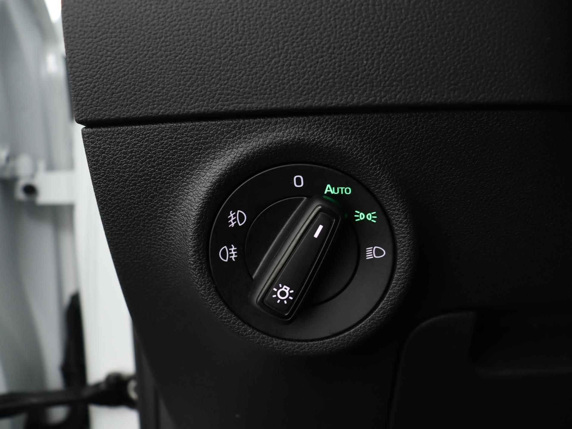Skoda Karoq 1.5 TSI ACT 150 PK DSG Business Edition | Apple CarPlay | Camera | Adaptive Cruise | LED | 16" | - 26/45