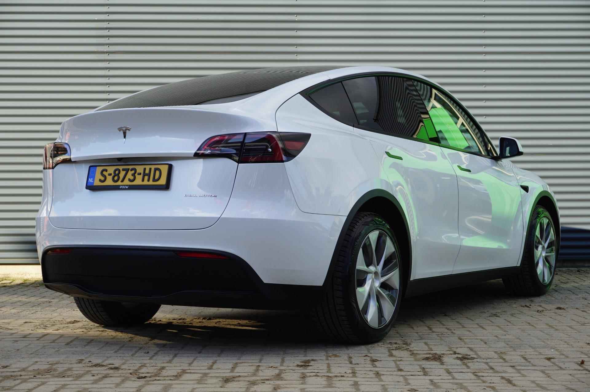 Tesla Model Y 350pk Long Range AWD 75 kWh | FSD Mogelijk | 360 Camera | Panoramadak - 2/47