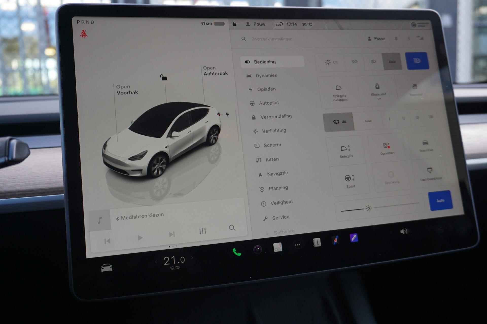 Tesla Model Y 350pk Long Range AWD 75 kWh | FSD Mogelijk | 360 Camera | Panoramadak - 29/47