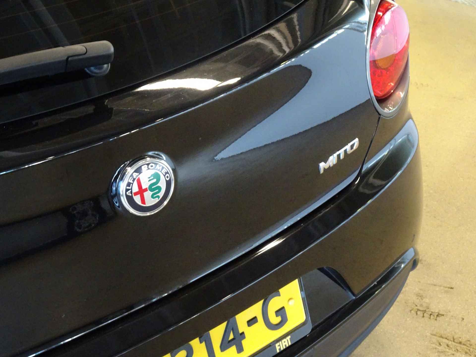 Alfa romeo MiTo 0.9 T. Air ECO - 18/33