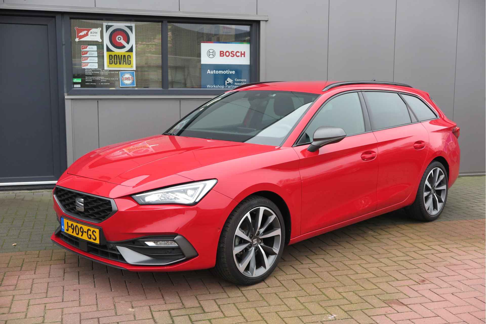 SEAT Leon Sportstourer 1.5 eTSI FR 150pk/ 110kW mild hybride DSG Launch Edition Led , Navi, Adaptive cruise, Virtual cockpit , Sportstoelen, LMV. DAB+ , Inparkeerhulp etc. - 11/76