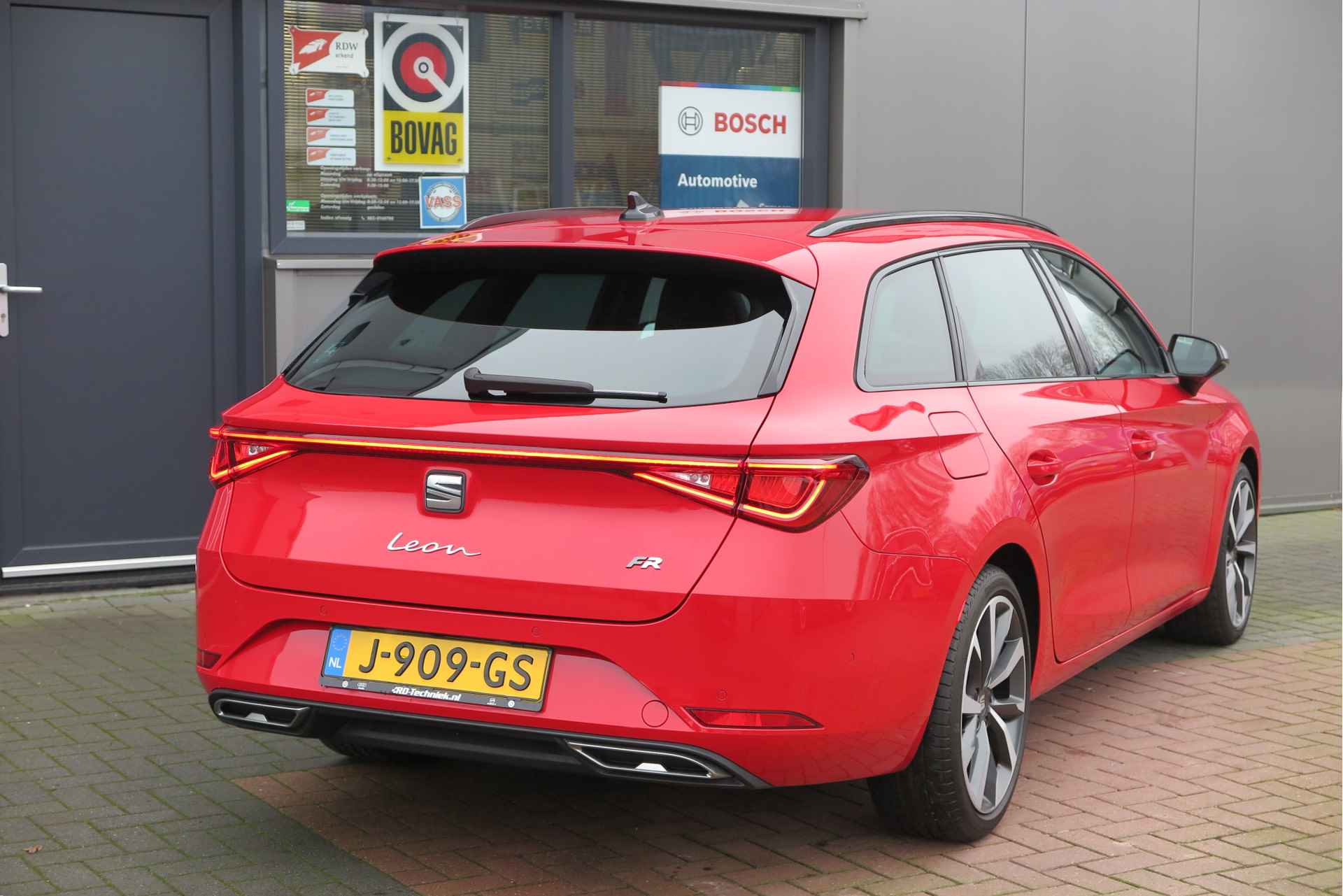 SEAT Leon Sportstourer 1.5 eTSI FR 150pk/ 110kW mild hybride DSG Launch Edition Led , Navi, Adaptive cruise, Virtual cockpit , Sportstoelen, LMV. DAB+ , Inparkeerhulp etc. - 13/76