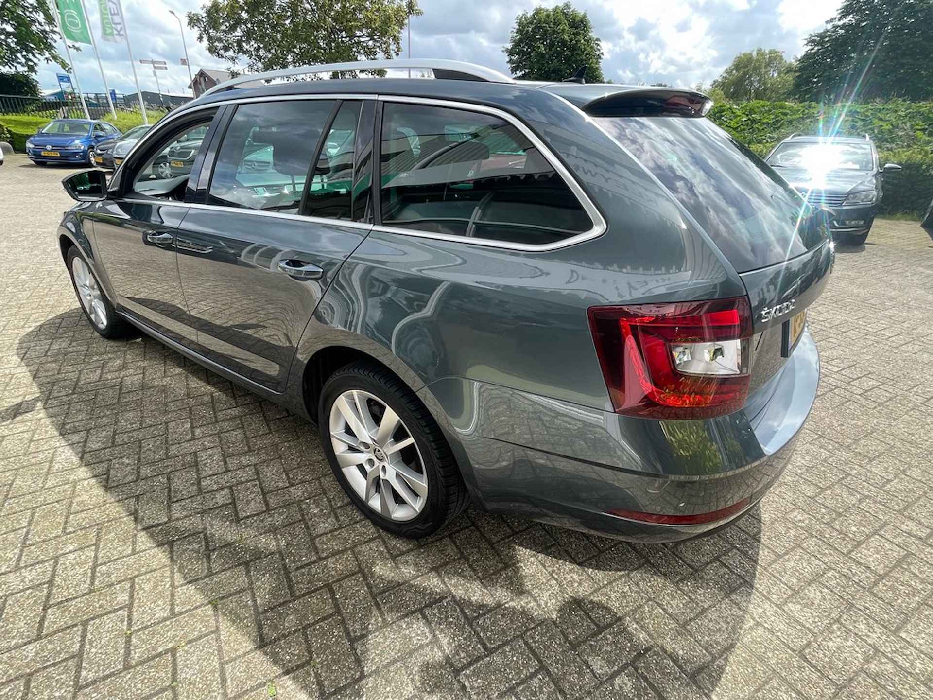 Skoda Octavia Combi 1.0 TSI Bns Ed. Plus, Digitaal dashboard, Carplay, Stoelverw. - 9/27