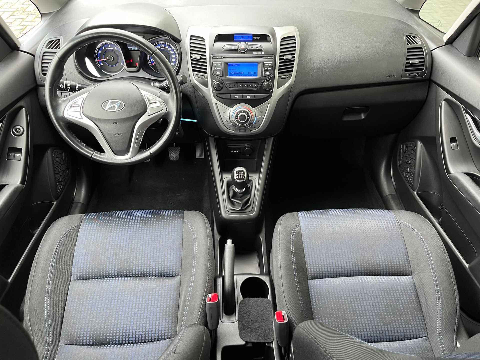 Hyundai ix20 1.4i i-Drive - 18/30