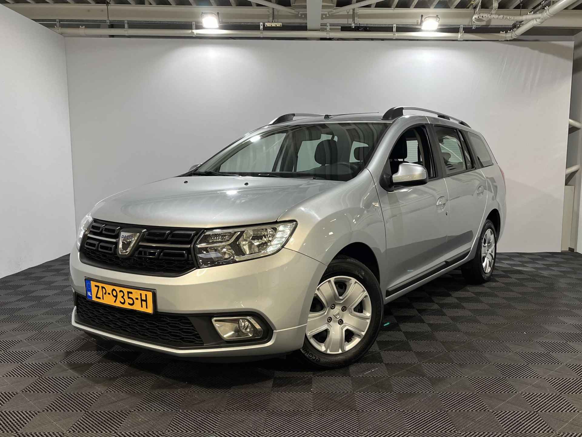 Dacia Logan MCV 0.9 - 90PK TCe Laureate | 1e eigenaar | Airco | Cruise Control | Bluetooth | Centrale Deurvergrendeling | Elektrische Spiegels | - 2/32