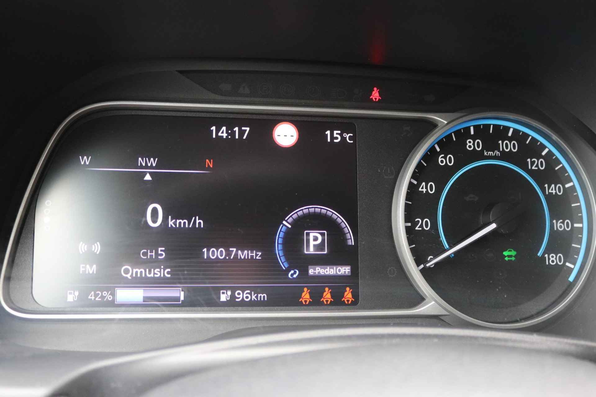 Nissan LEAF 40 kWh Tekna | Navigatie | Rondomzichtcamera | Stoelverwarming | LM-Velgen | Leder | Stuurwielverwarming | - 5/35