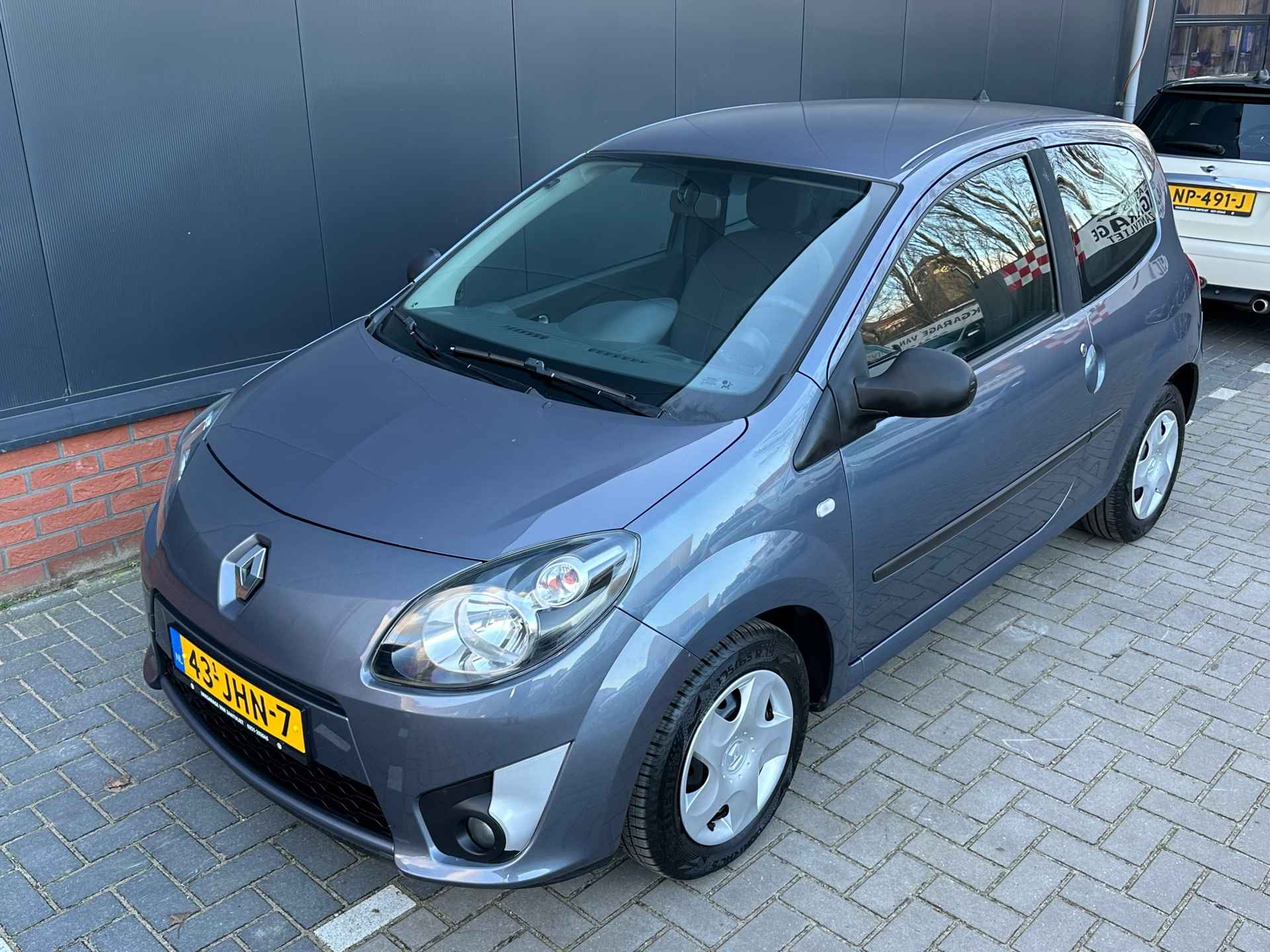 Renault Twingo 1.2 Dynamique (Eerste eigenaar|12 mnd BOVAG garantie) - 8/27