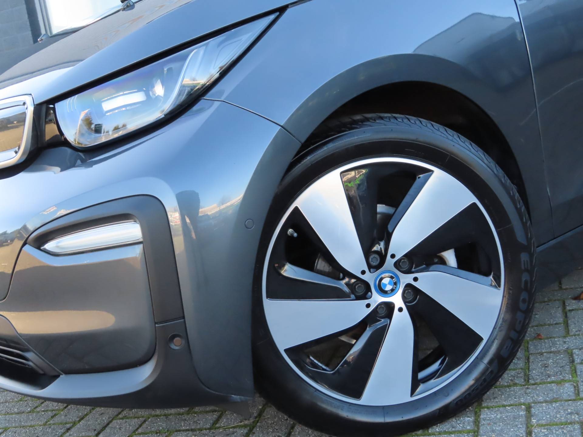 BMW i3 Grey Edition 94Ah 33 kWh | Navi prof | Schuifdak | Camera | harman kardon | - 12/22