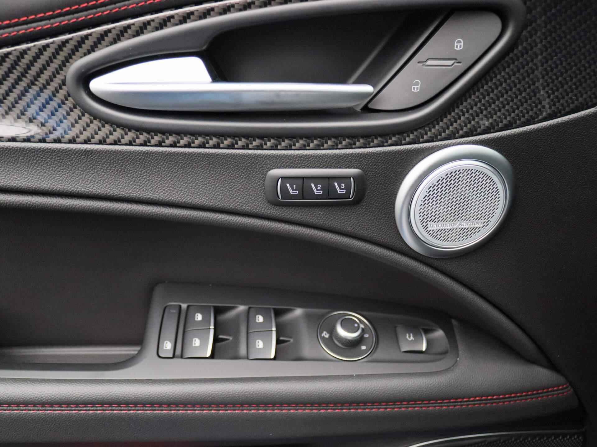 Alfa Romeo Stelvio 2.0 T AWD Estrema 280pk | FULL OPTIONS | Panoramadak | QV interieur |Carbon Pack | Q4 | - 17/26