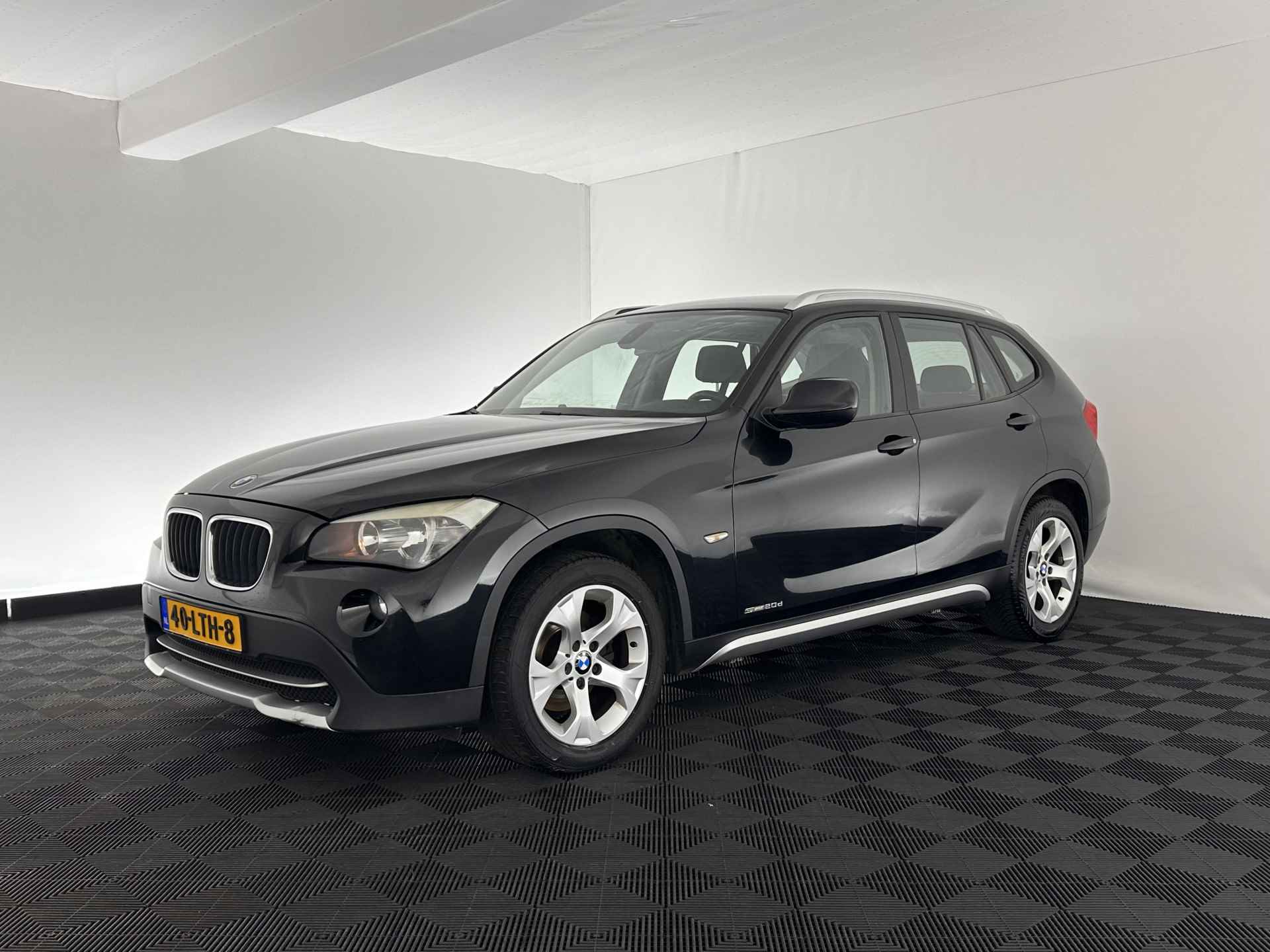 BMW X1 sDrive20d Executive X-line *NAVI-FULLMAP | COMFORT-SEATS | ECC | PDC | CRUISE  | TOWBAR | 17''ALU* - 3/31