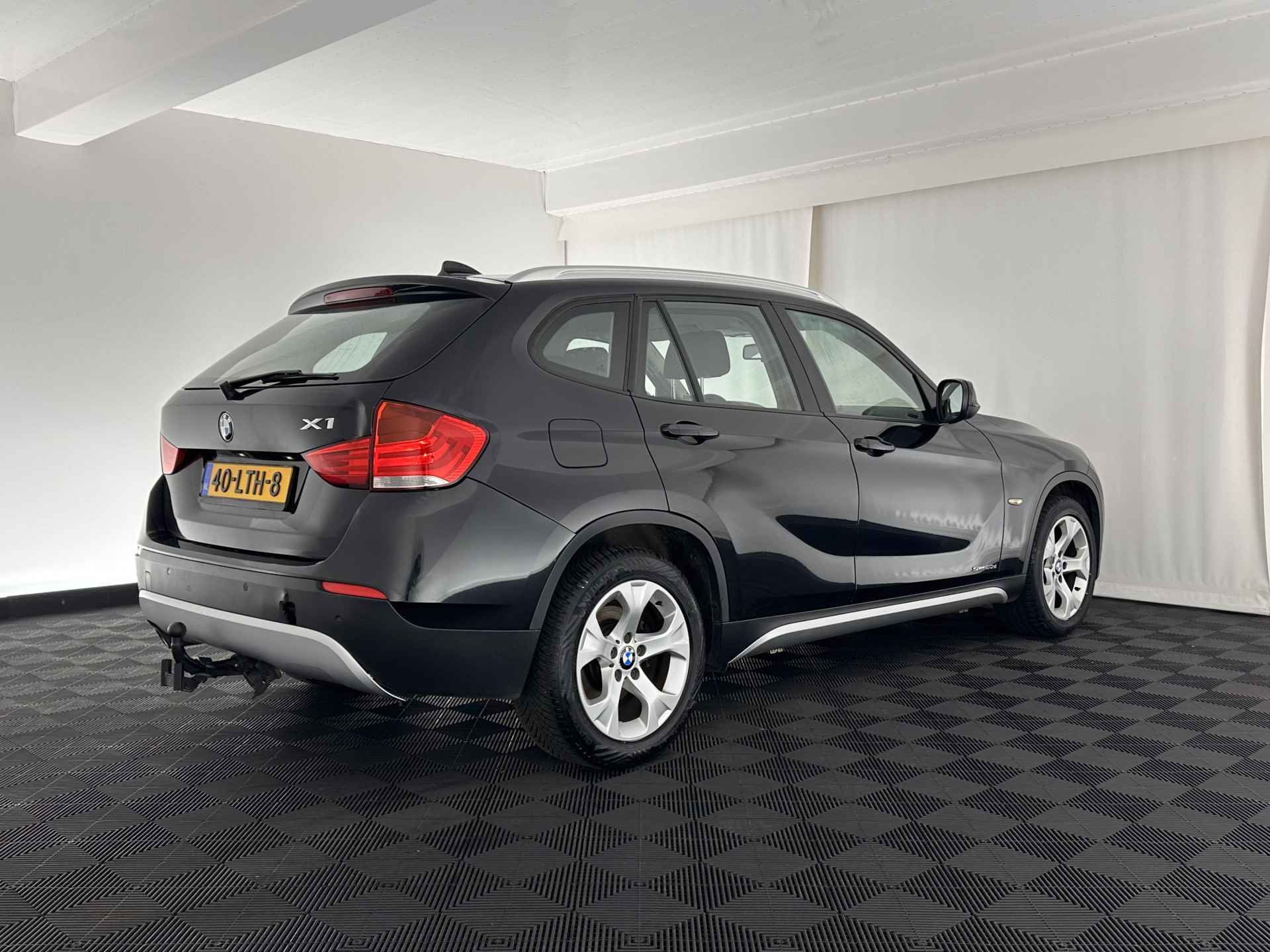 BMW X1 sDrive20d Executive X-line *NAVI-FULLMAP | COMFORT-SEATS | ECC | PDC | CRUISE  | TOWBAR | 17''ALU* - 6/31