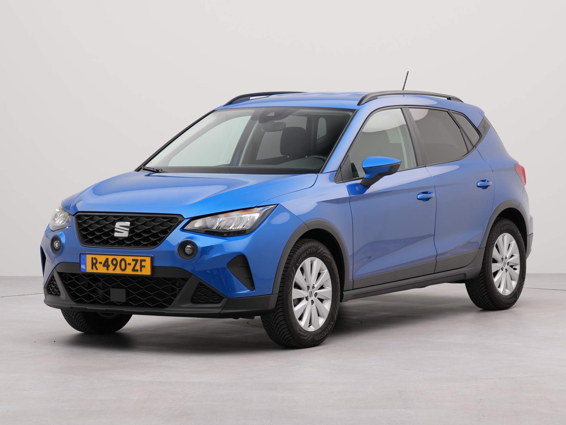 SEAT Arona 1.0 TSI Style | Navigatie by App | Airco | Afneembare trekhaak | Reservewiel |