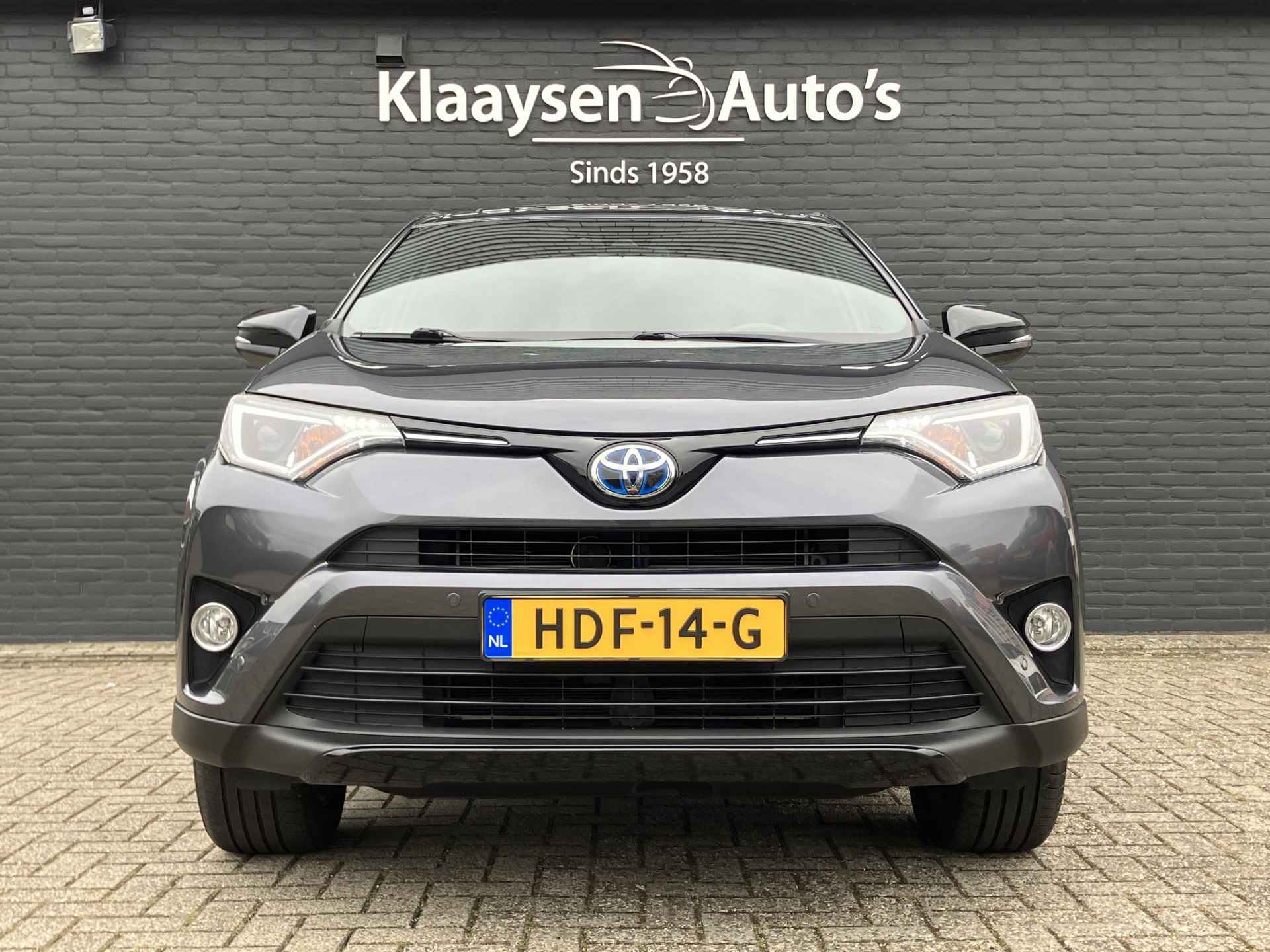 Toyota RAV4 2.5 Hybrid 198 pk AWD Executive Black Edition AUT. | 1e eigenaar | dealer onderh. | navigatie | leder interieur | camera - 2/40