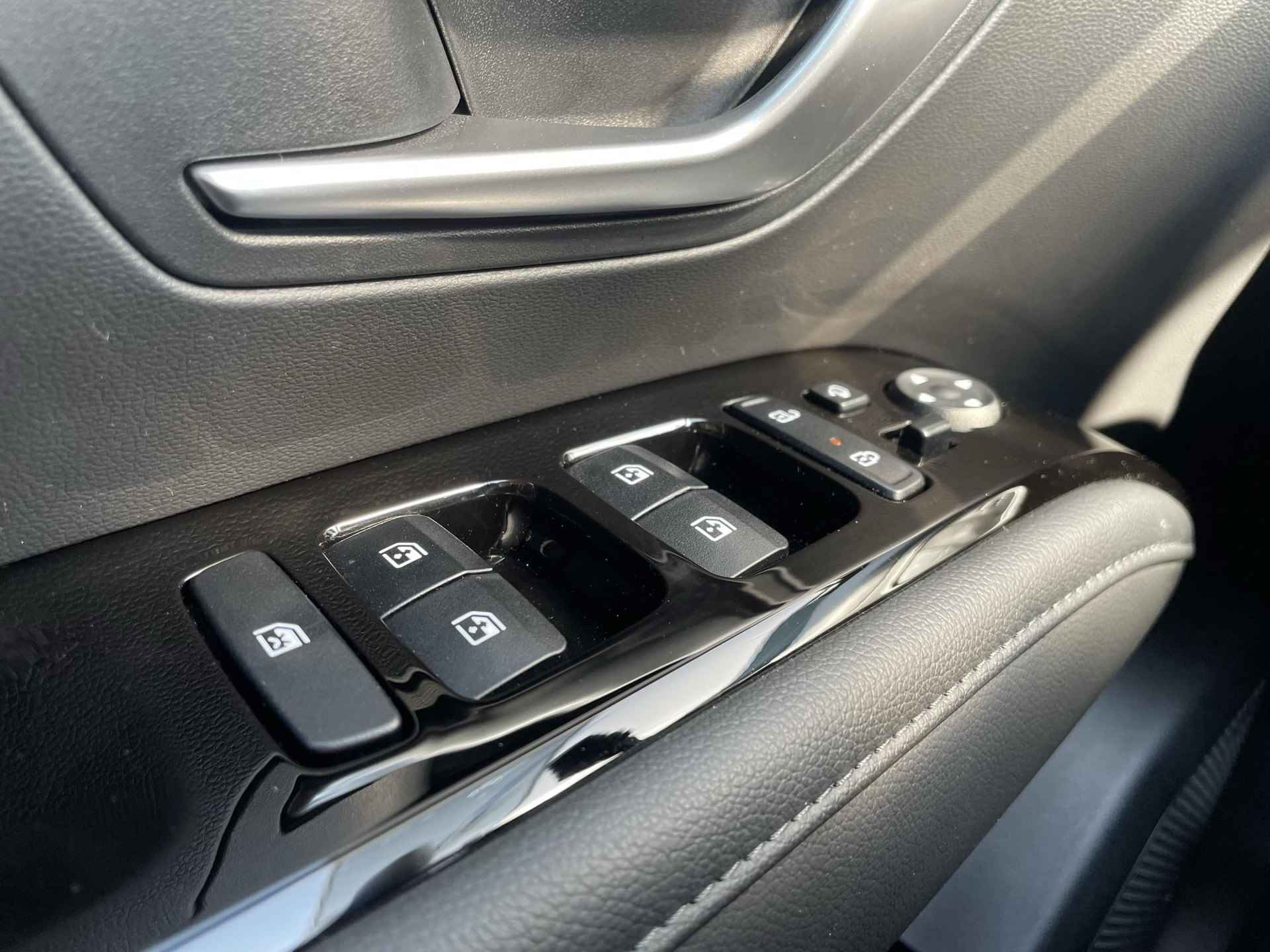 Hyundai Tucson 1.6 T-GDI MHEV Comfort Smart / 1650KG Trekgewicht / Navigatie / Apple Carplay & Android Auto/ Cruise Control / Camera / - 14/39