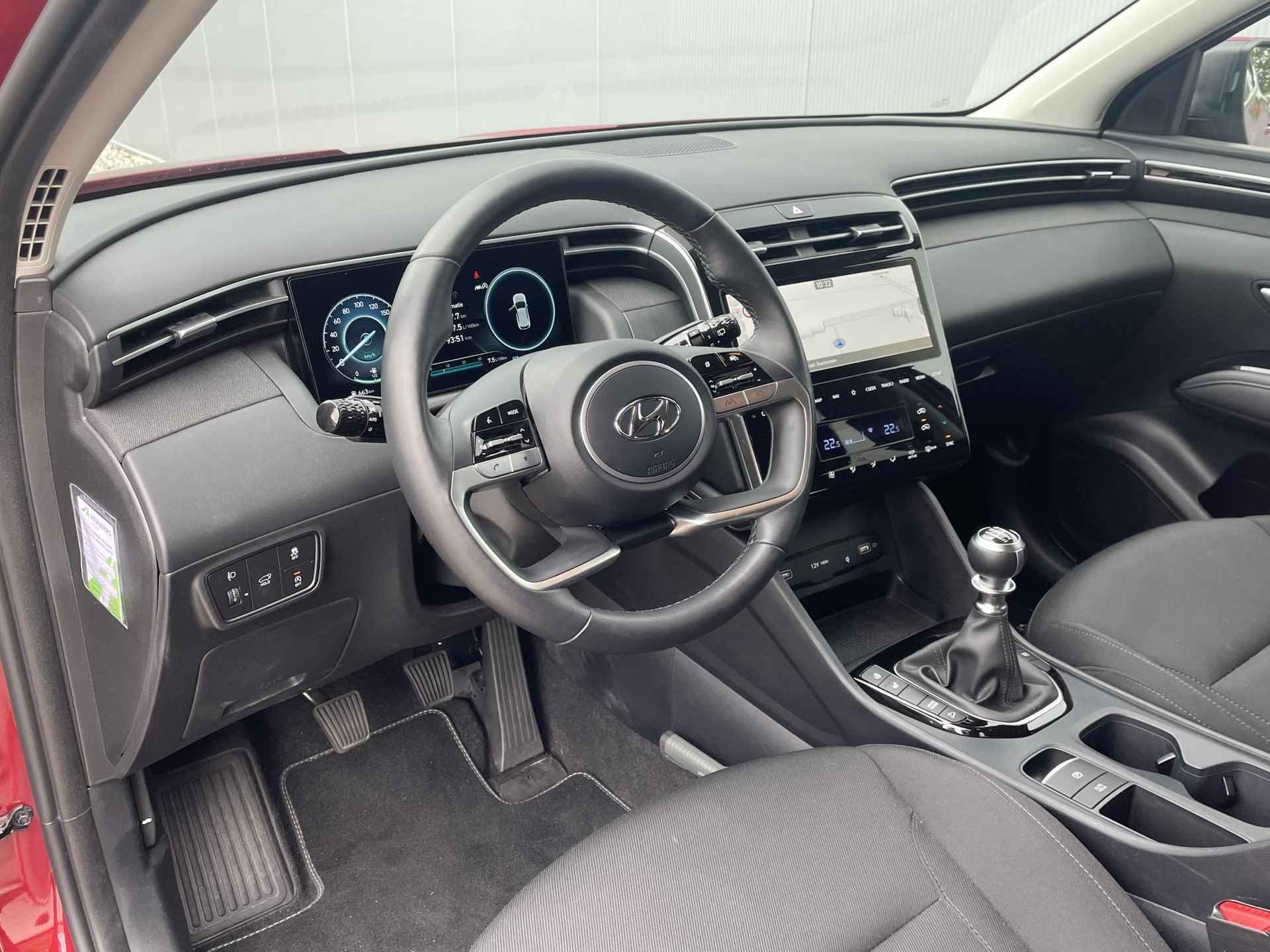 Hyundai Tucson 1.6 T-GDI MHEV Comfort Smart / 1650KG Trekgewicht / Navigatie / Apple Carplay & Android Auto/ Cruise Control / Camera / - 19/39