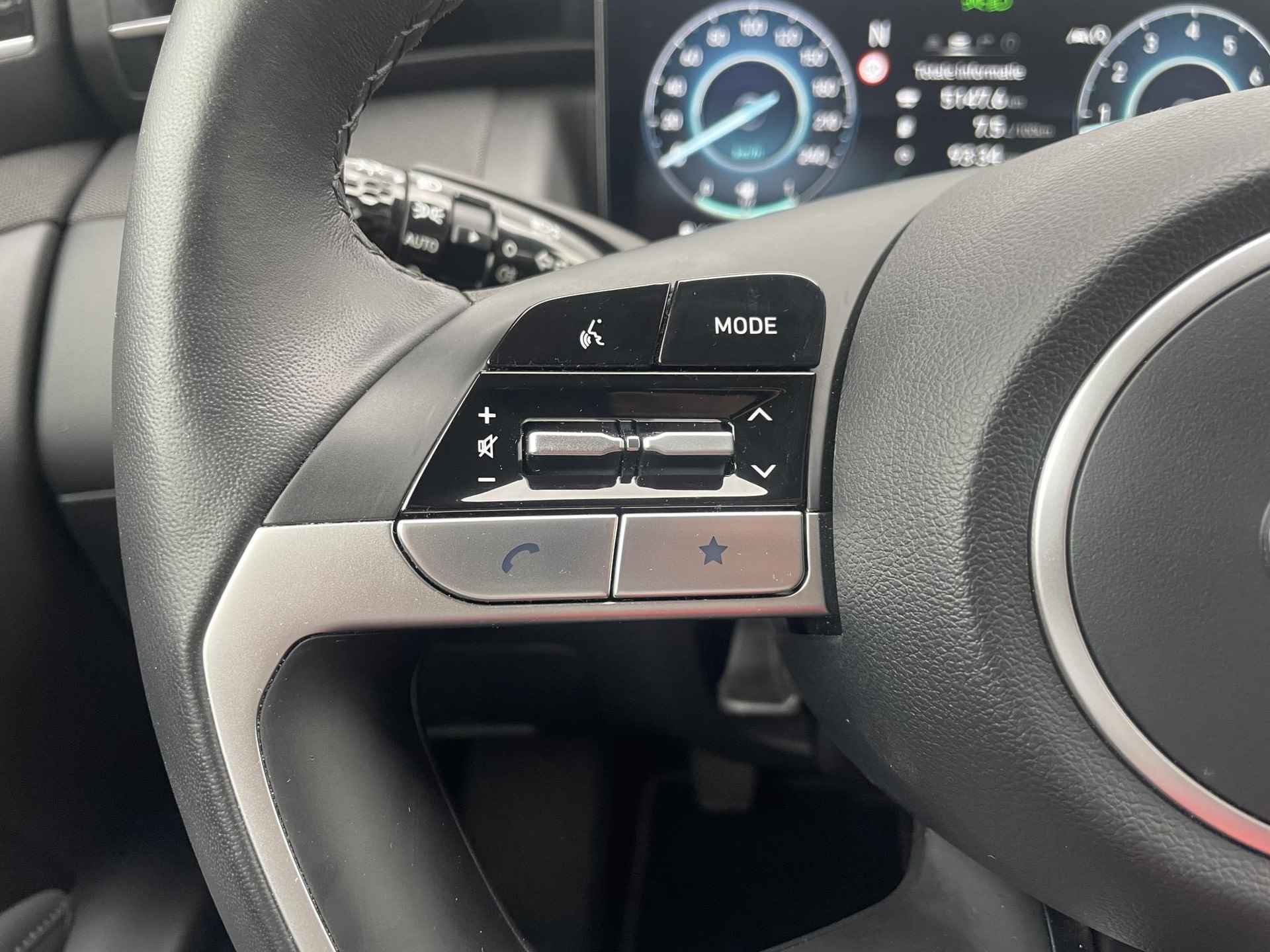Hyundai Tucson 1.6 T-GDI MHEV Comfort Smart / 1650KG Trekgewicht / Navigatie / Apple Carplay & Android Auto/ Cruise Control / Camera / - 35/39