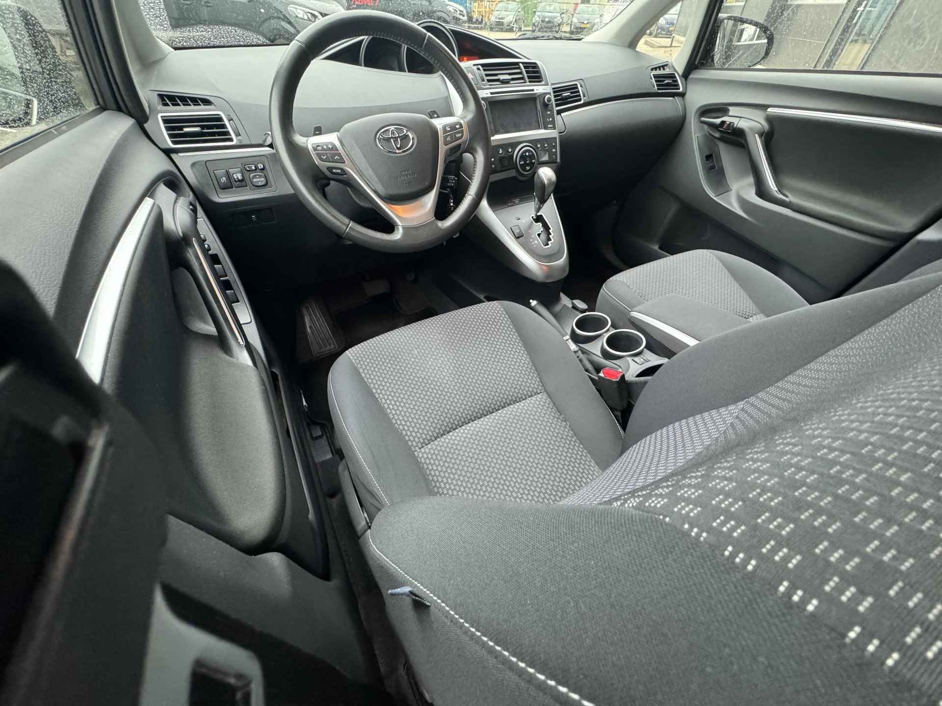 Toyota Verso 1.8 VVT-i Business Automaat Navi 1ste Eig - 3/13