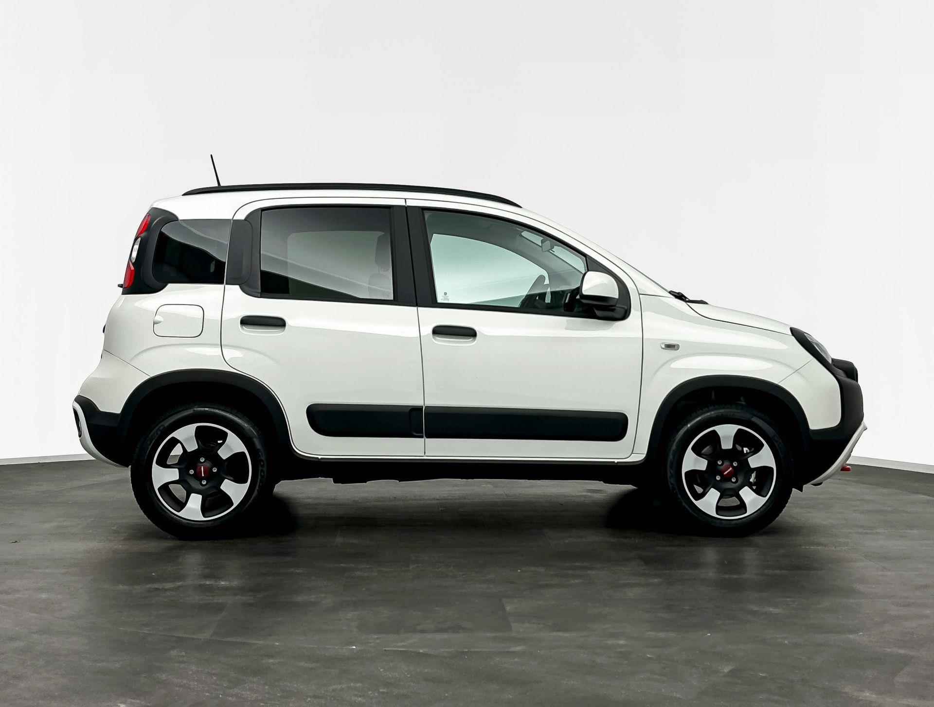 Fiat Panda 1.0 Hybrid Cross | CARPLAY | AIRCO | LED | CRUISE CONTROL | DEMO SALE - 4/22