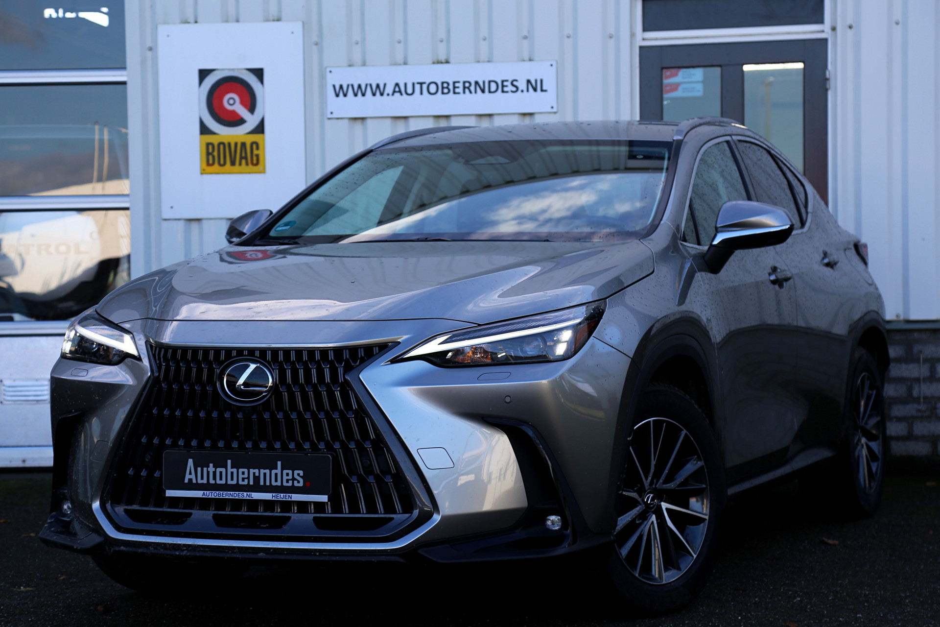 Lexus NX 450h+ AWD Executive Line*Fabrieksgarant. t/m 04-2032*Perfect Lexus Onderh.*1ste Eig*Afneemb. Trekhaak/ACC/360 Camera/Memorie/HUD