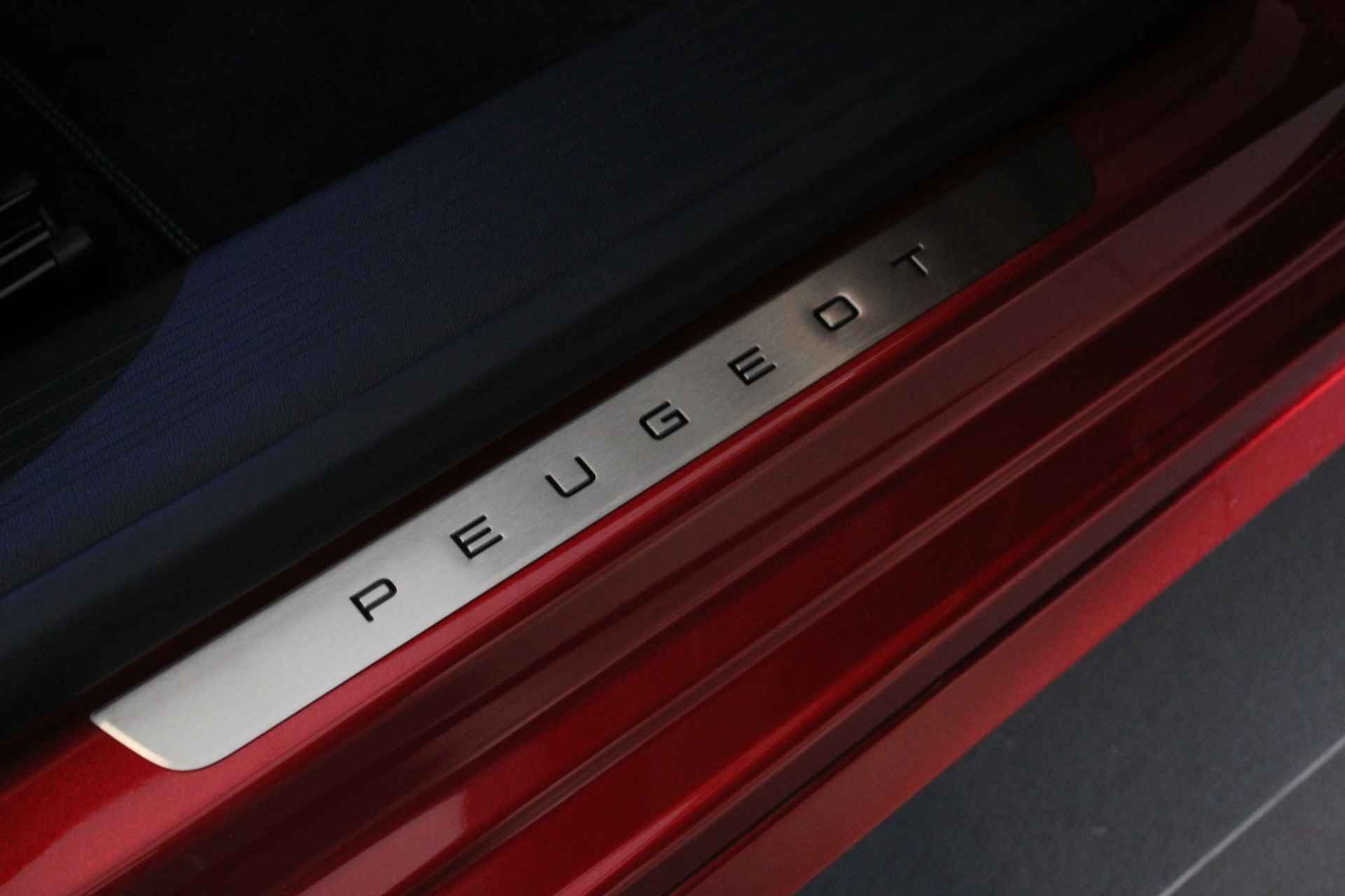 Peugeot 308 SW 1.6 HYbrid 225pk GT Pack Business | Full options 308 | Nappa Leder | 360° camera | | Panoramadak | Stoelmassage + verwarming | Adaptieve Cruise | Focal Audio | - 14/25