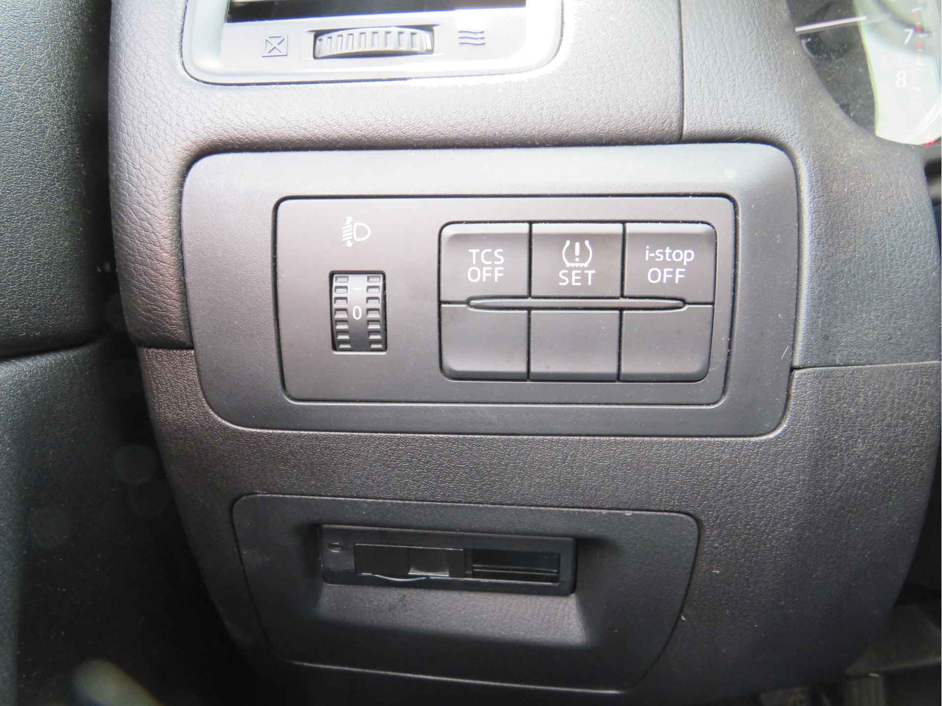 Mazda CX-5 2.0 TS 2WD | Clima-Airco | Navigatie | Parkeercamera | Incl. BOVAG Garantie | Bluetooth | Trekhaak | - 30/50