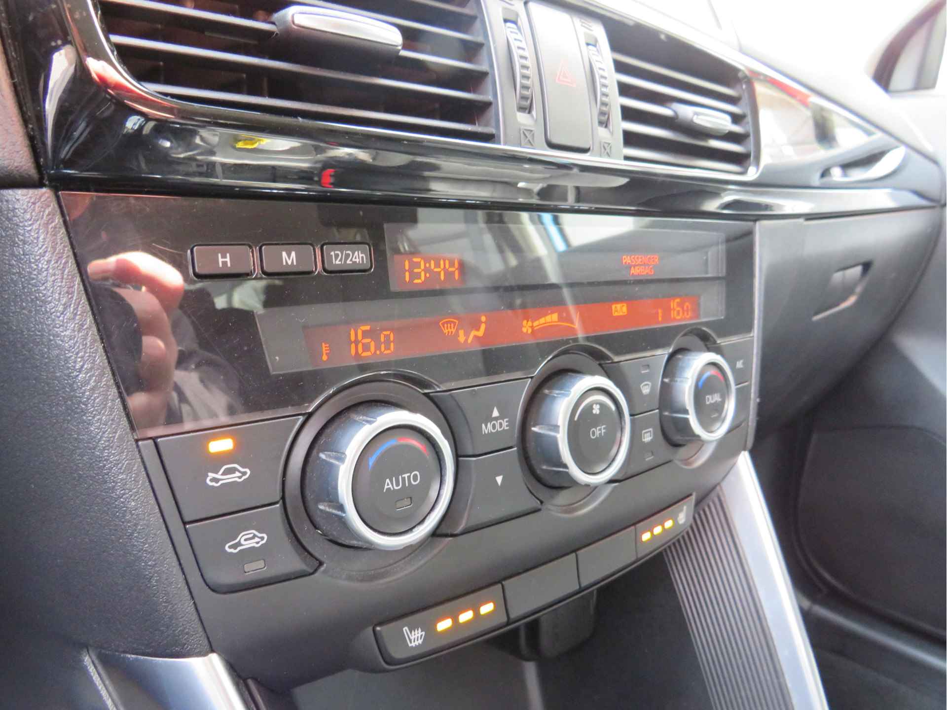 Mazda CX-5 2.0 TS 2WD | Clima-Airco | Navigatie | Parkeercamera | Incl. BOVAG Garantie | Bluetooth | Trekhaak | - 37/50