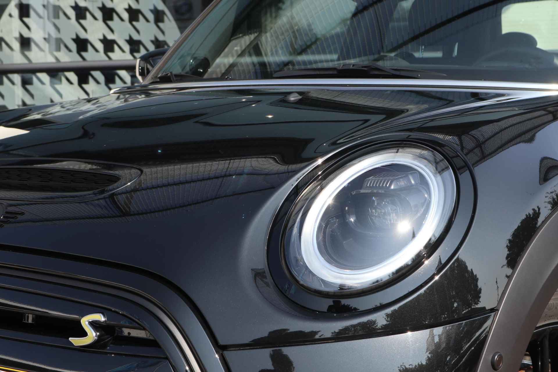 MINI Electric Cooper SE Camden Edition | Premium Plus Pakket | Classic Uitvoering - 23/24