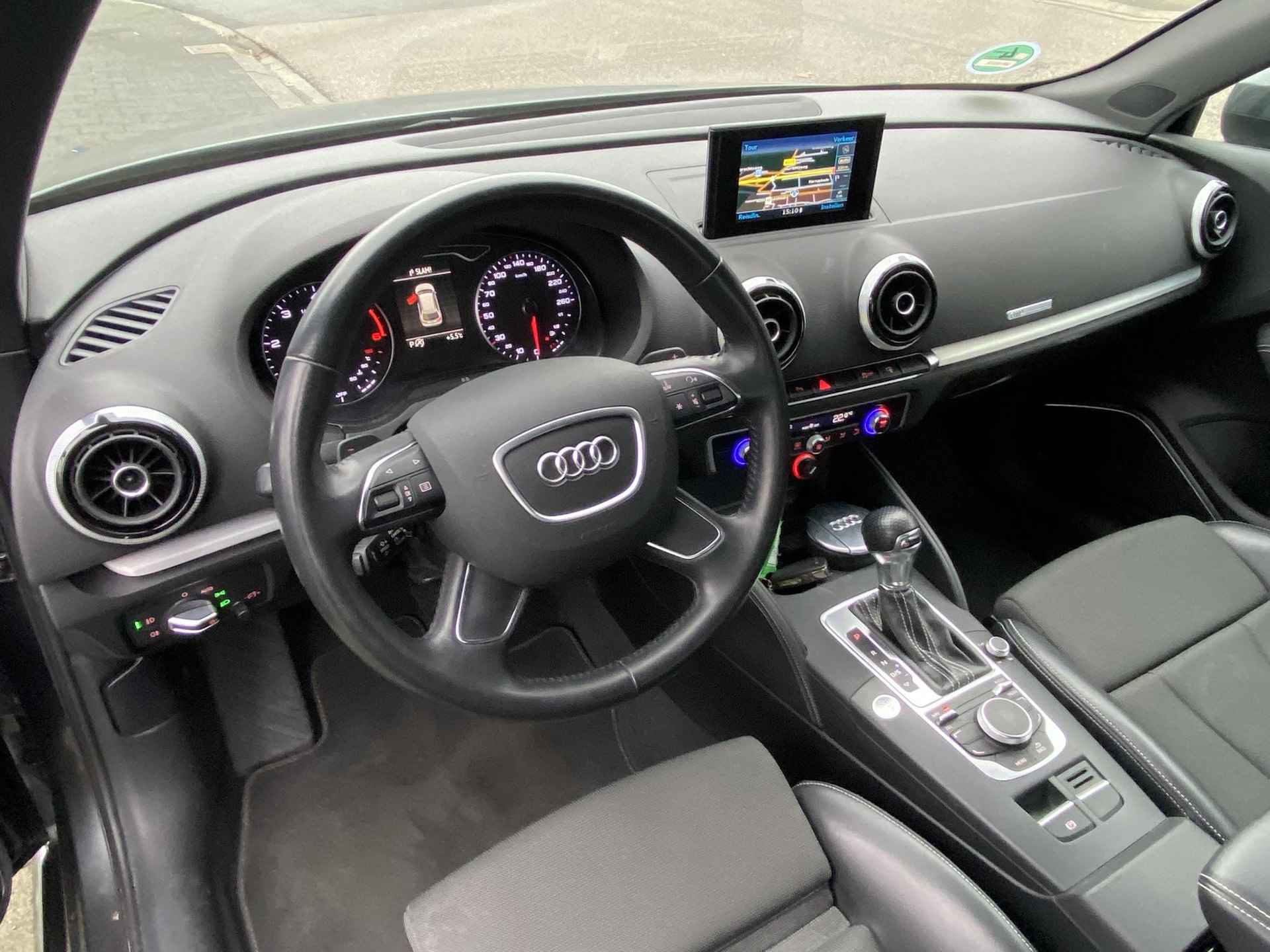 Audi A3 Sportback 1.6 TDi S-Tronic aut. Adrenalin Sport S-Line NL-auto met B&O Soundsystem, navi, lm velgen, S-Line, etc. - 2/33