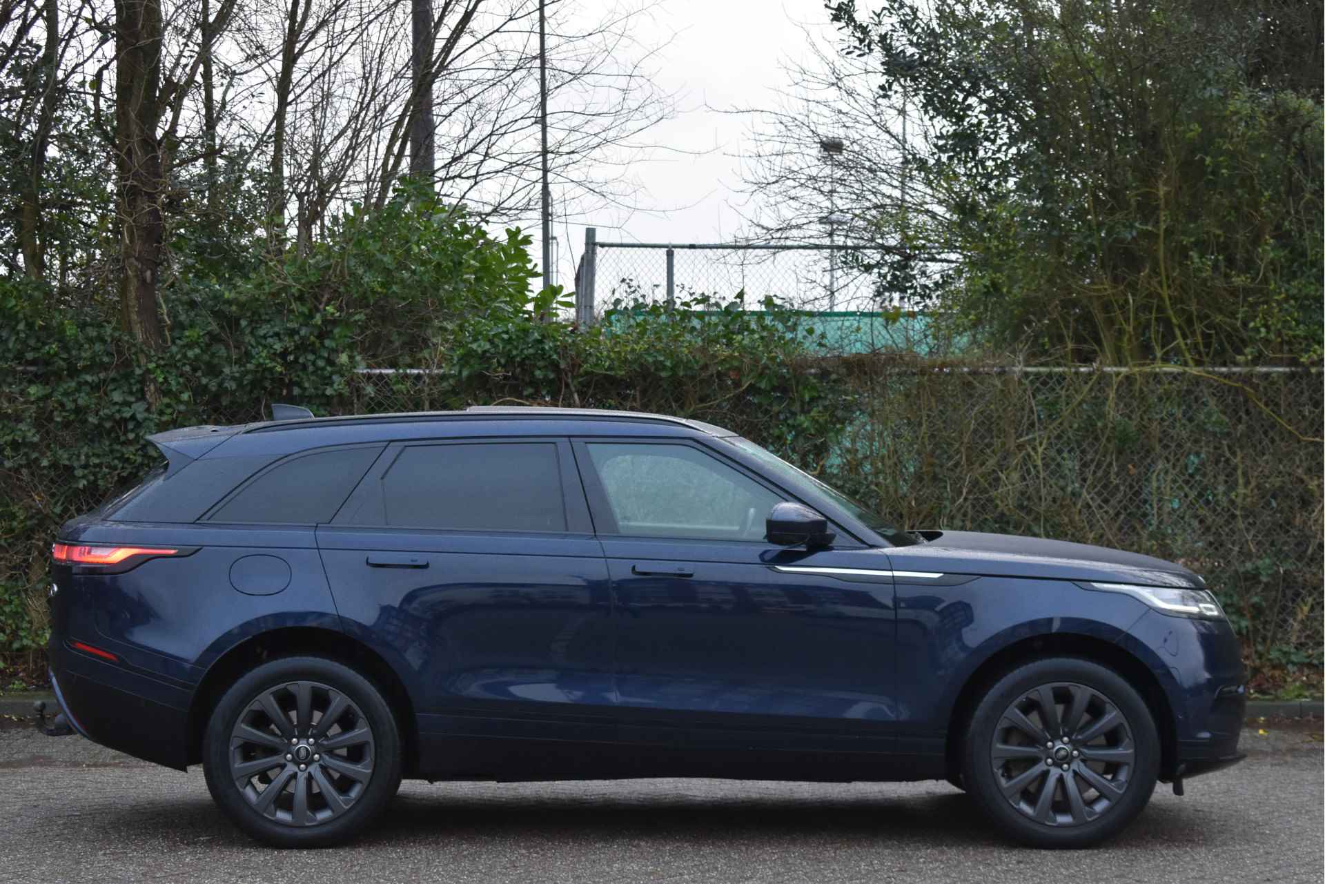 Land Rover Range Rover Velar 2.0 P400e 404pk | Open dak | Elekt.trekhaak | 360 gr. camera | Keyless | Elektr.stoelen Memory | Full LED - 34/72