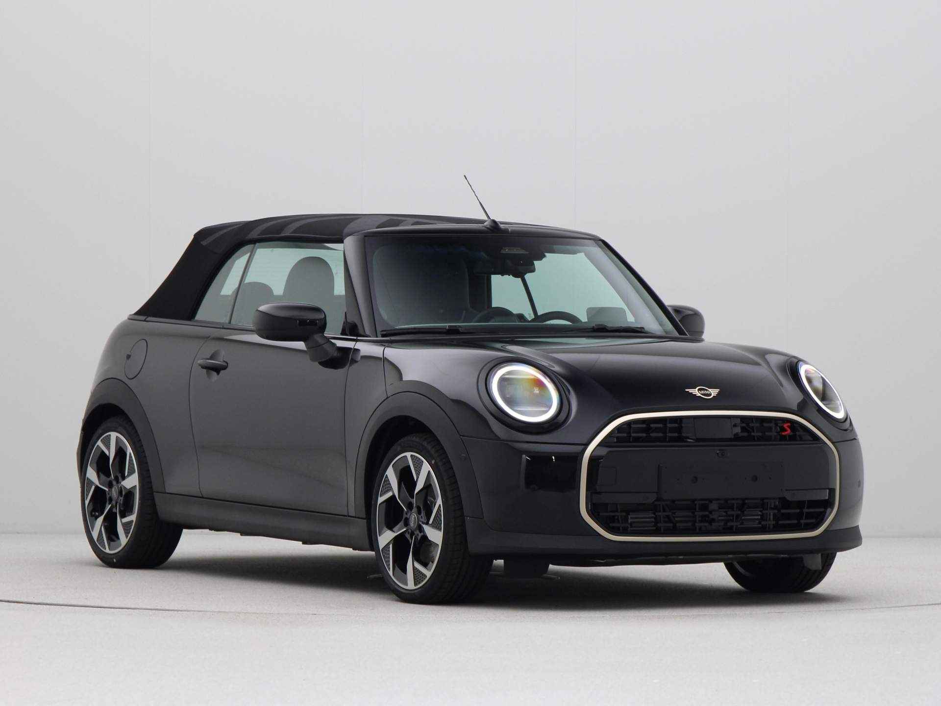 MINI Cooper Cabrio S Favoured Pakket XL PRIVATE LEASE EUR 890,- (48 mnd/10.000 km) - 6/31