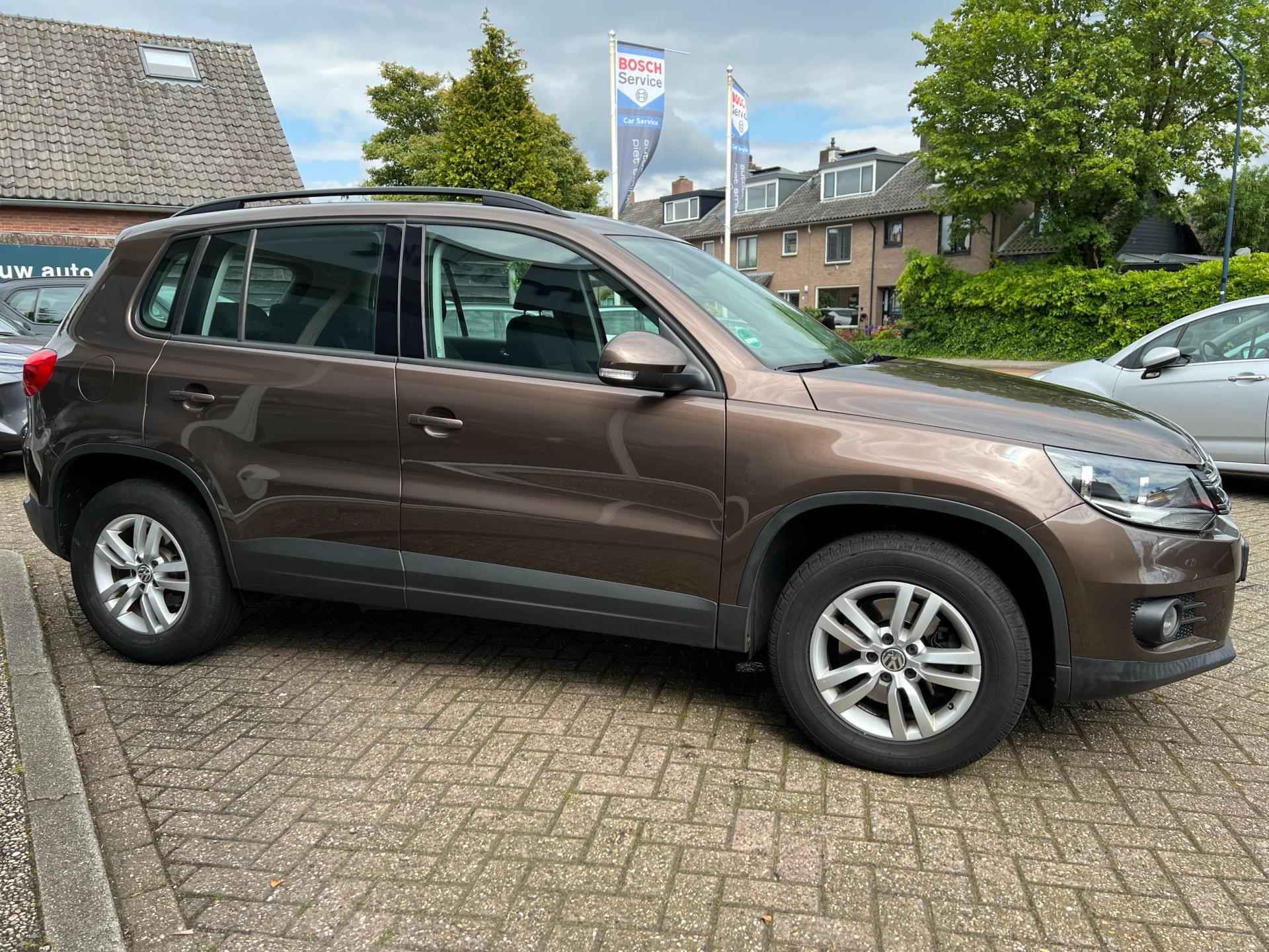 Volkswagen Tiguan 1.4 TSI Comfort&Design - 4/28