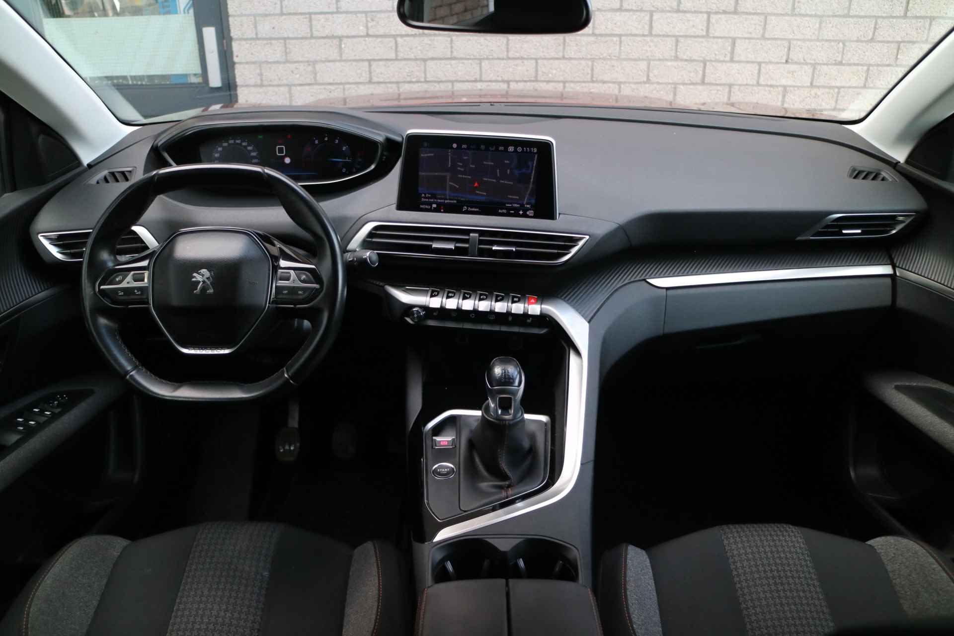 Peugeot 3008 1.2 PureTech Allure | Navi | Carplay | Trekhaak! | - 10/75