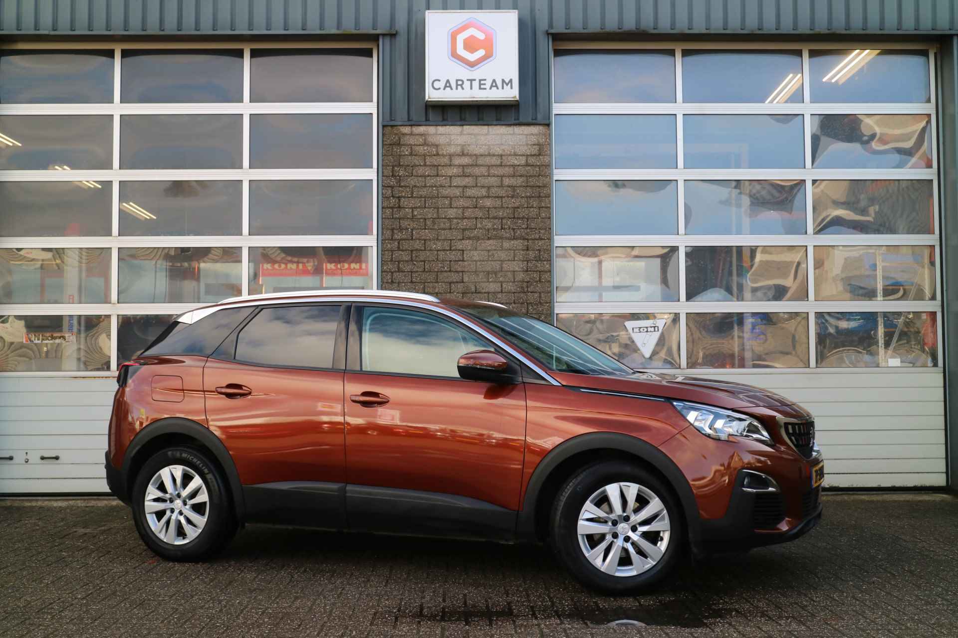 Peugeot 3008 1.2 PureTech Allure | Navi | Carplay | Trekhaak! | - 26/75