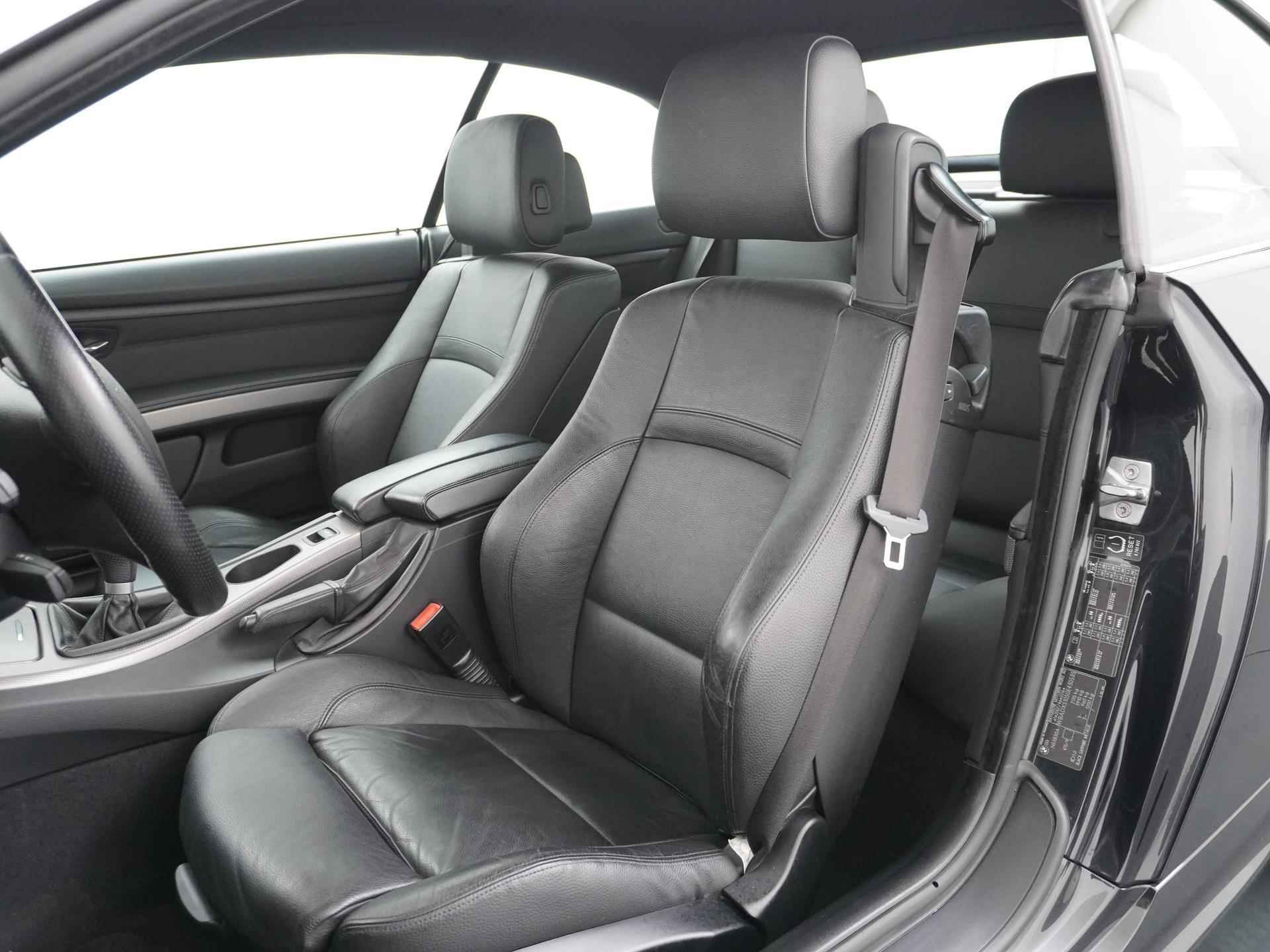 BMW 3-serie Cabrio 330i High Executive Leder/Sportstoelen/Historie 100% - 14/43