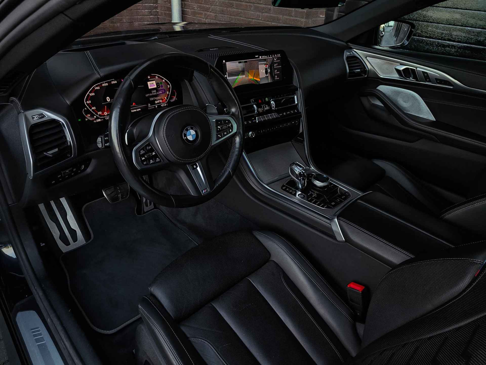 BMW 8-serie M850i xDrive | B&W | HUD | Nekverw. | Topview | - 17/50