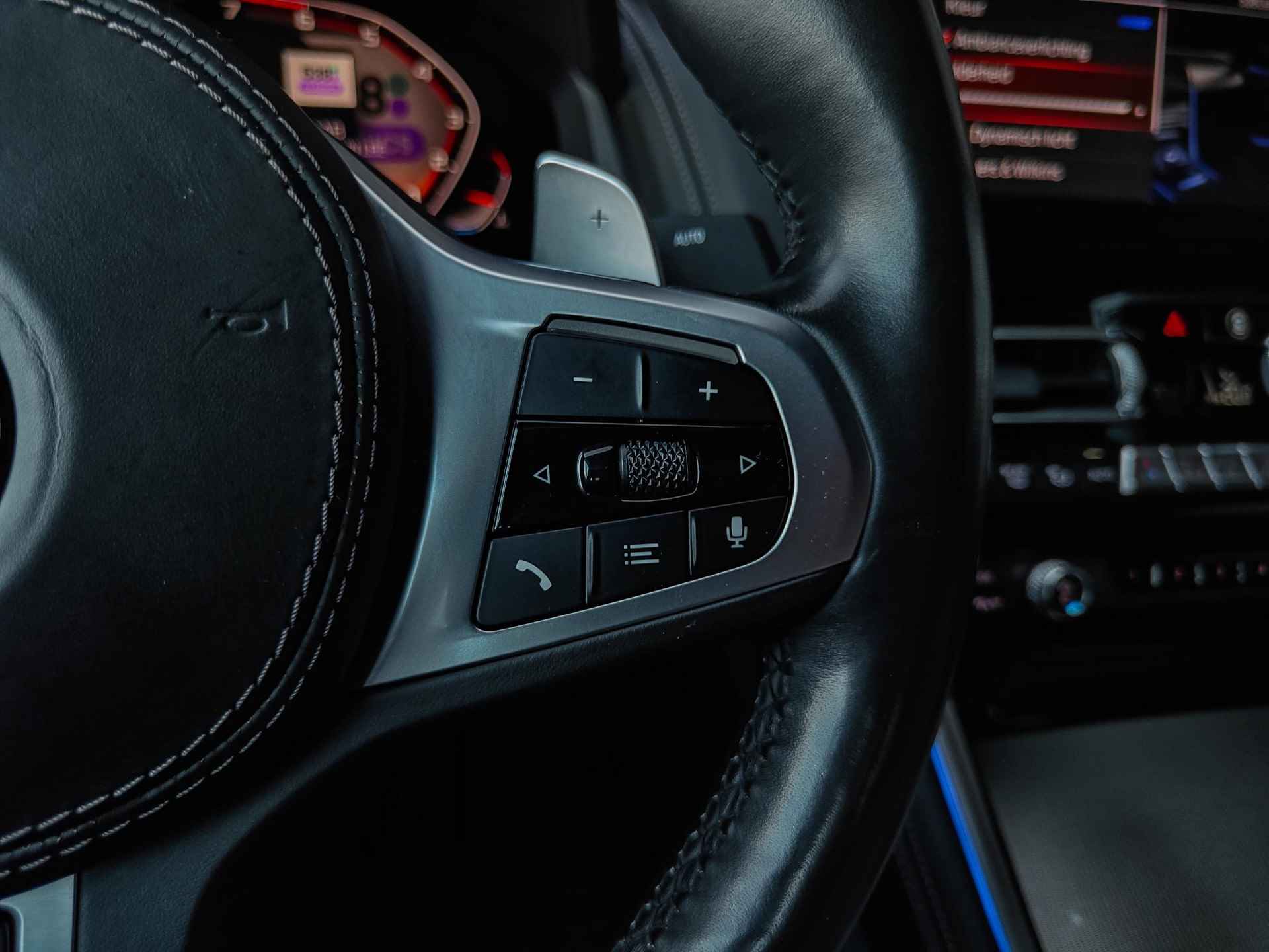 BMW 8-serie M850i xDrive | B&W | HUD | Nekverw. | Topview | - 32/50