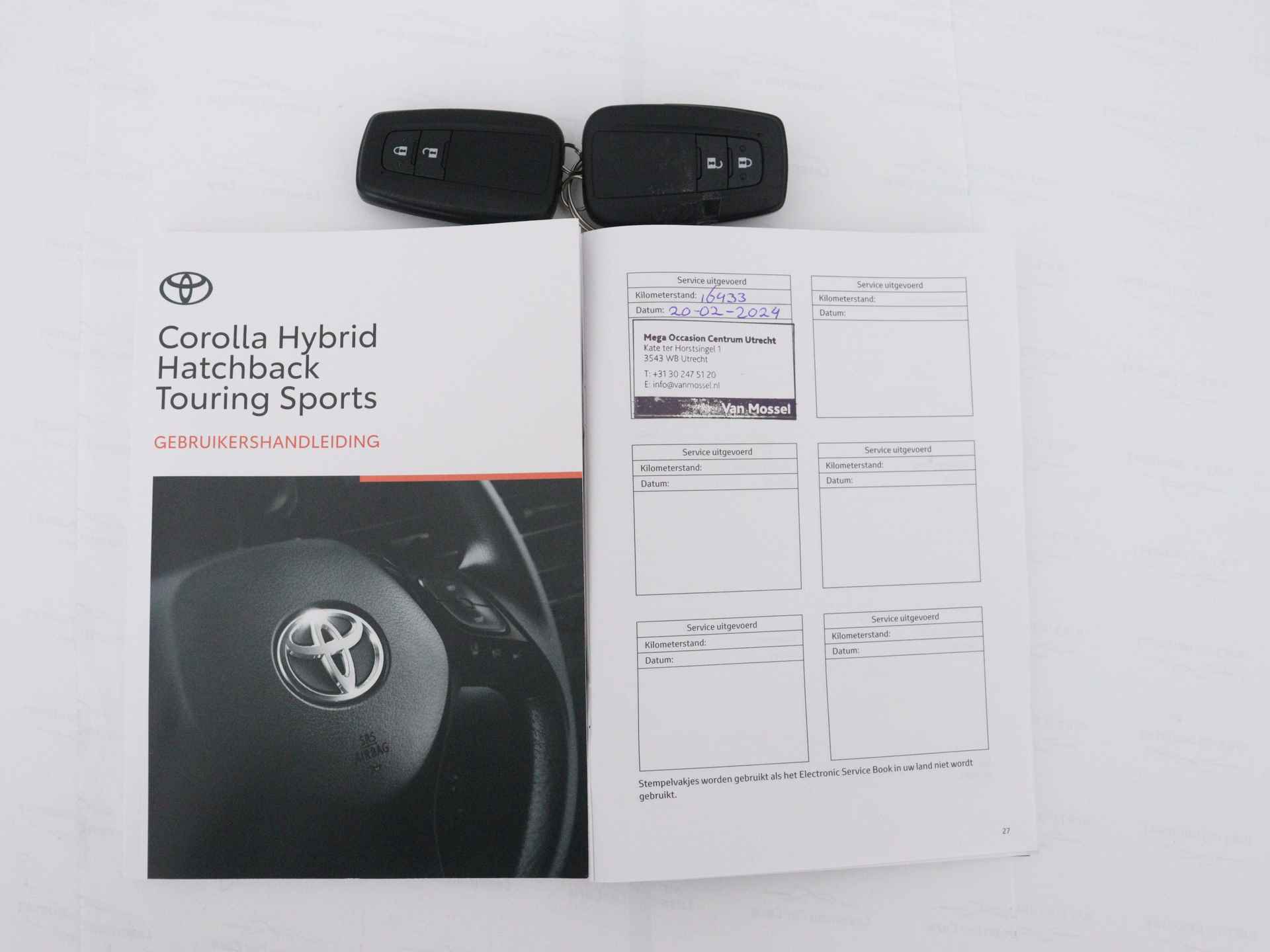 Toyota Corolla Touring Sports 1.8 Hybrid Dynamic | Navigatie | Stoelverwarming | Lane-Assist | - 14/43