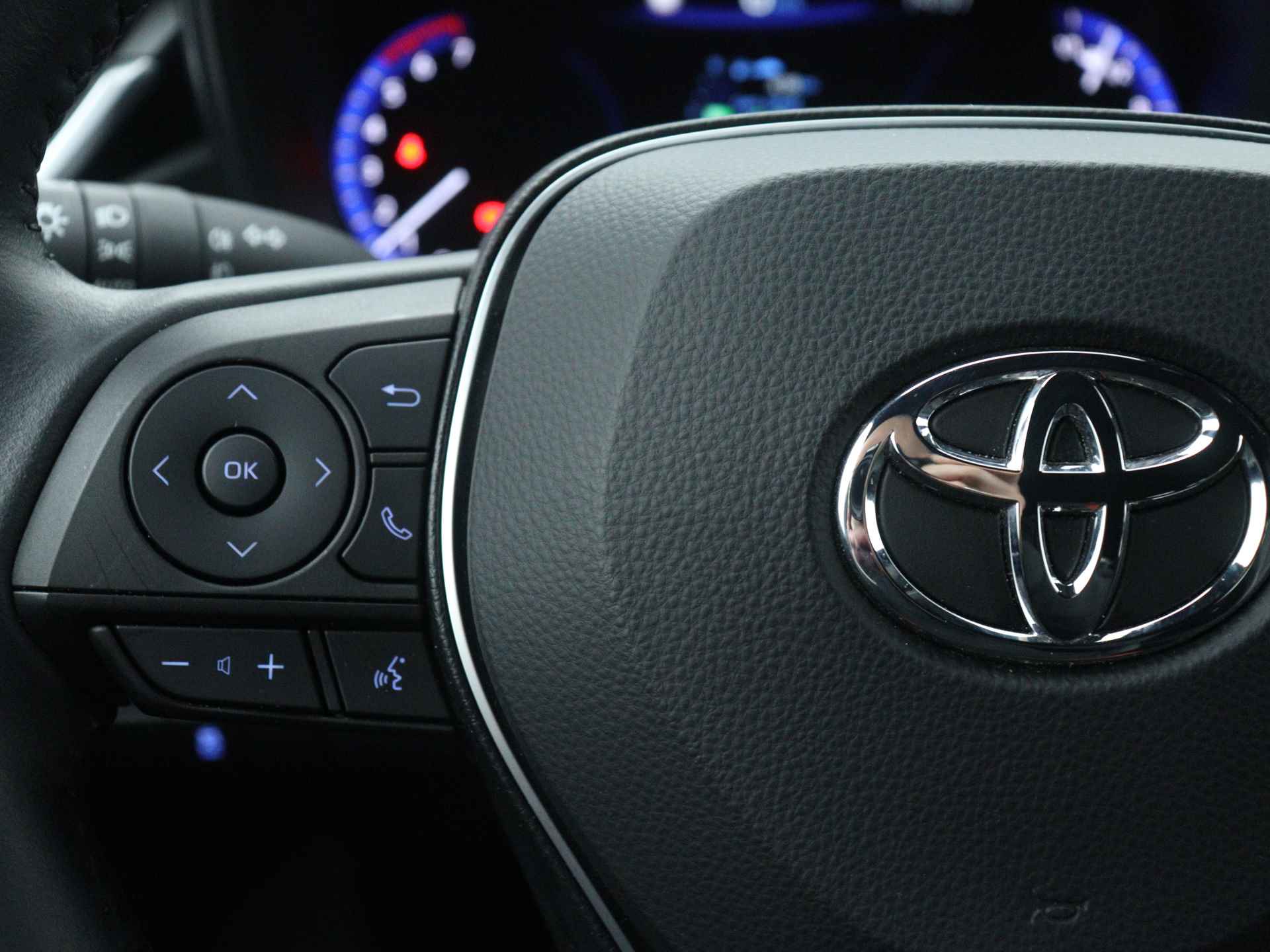 Toyota Corolla Touring Sports 1.8 Hybrid Dynamic | Navigatie | Stoelverwarming | Lane-Assist | - 22/43
