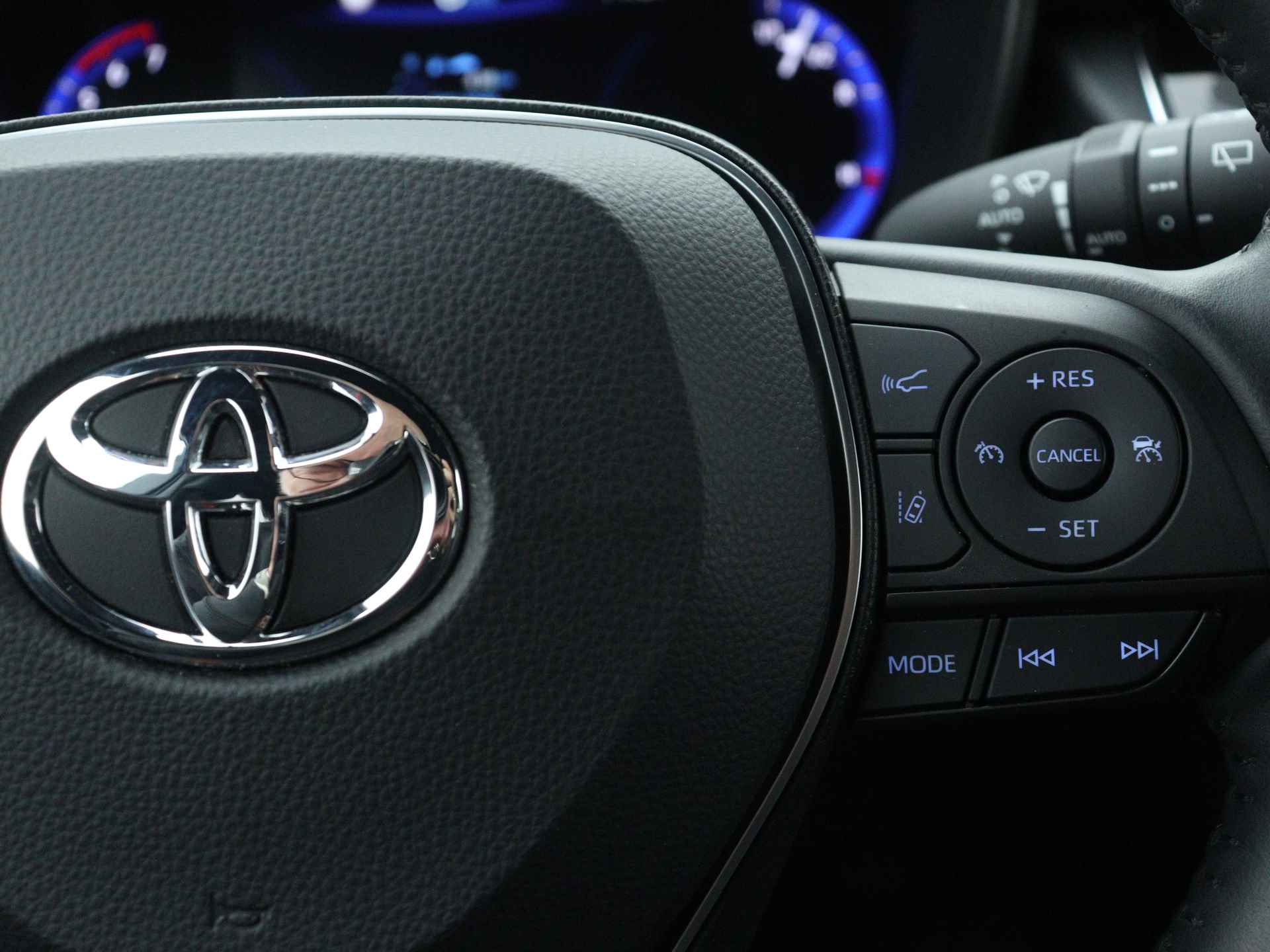 Toyota Corolla Touring Sports 1.8 Hybrid Dynamic | Navigatie | Stoelverwarming | Lane-Assist | - 23/43
