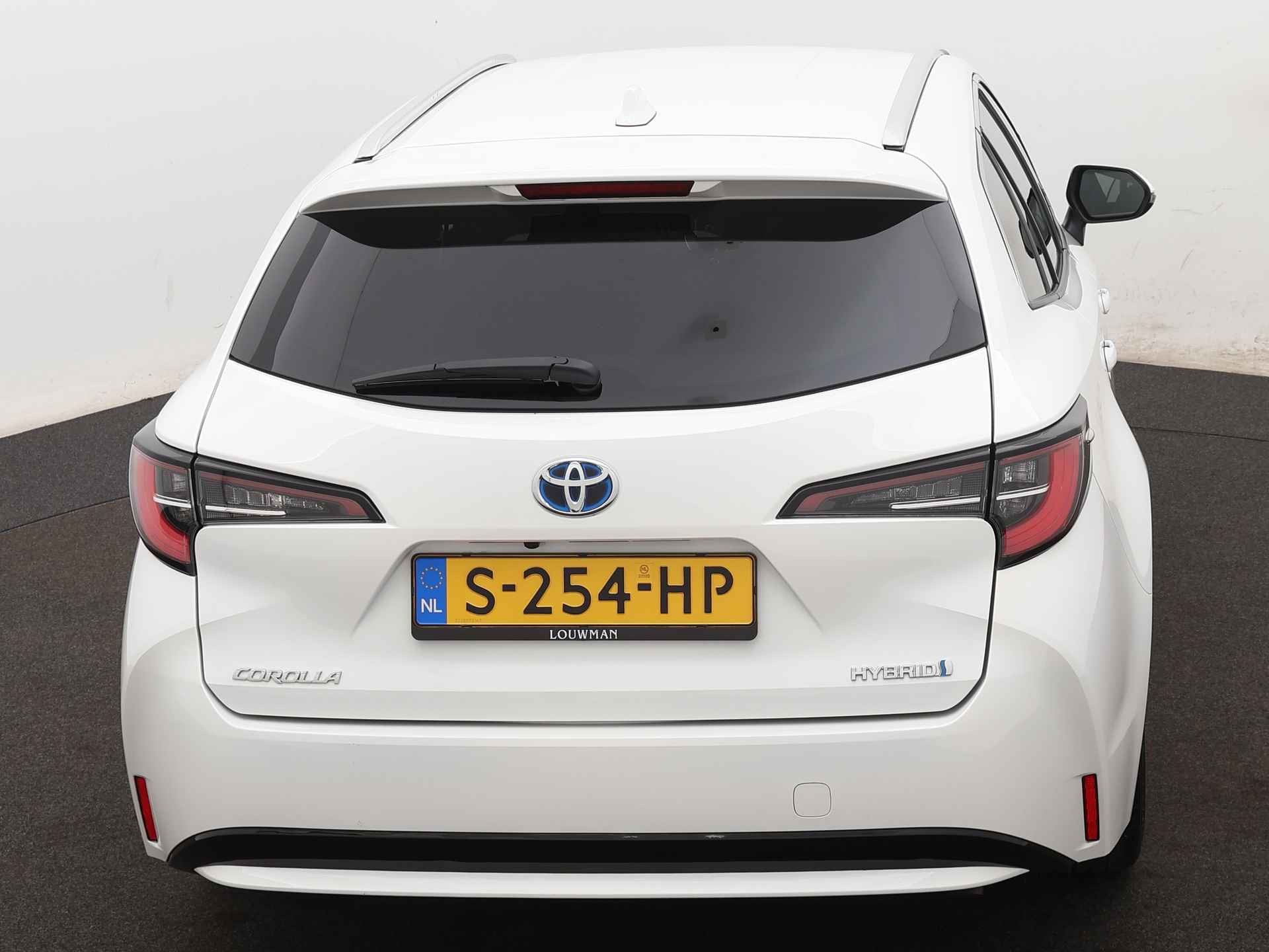 Toyota Corolla Touring Sports 1.8 Hybrid Dynamic | Navigatie | Stoelverwarming | Lane-Assist | - 30/43