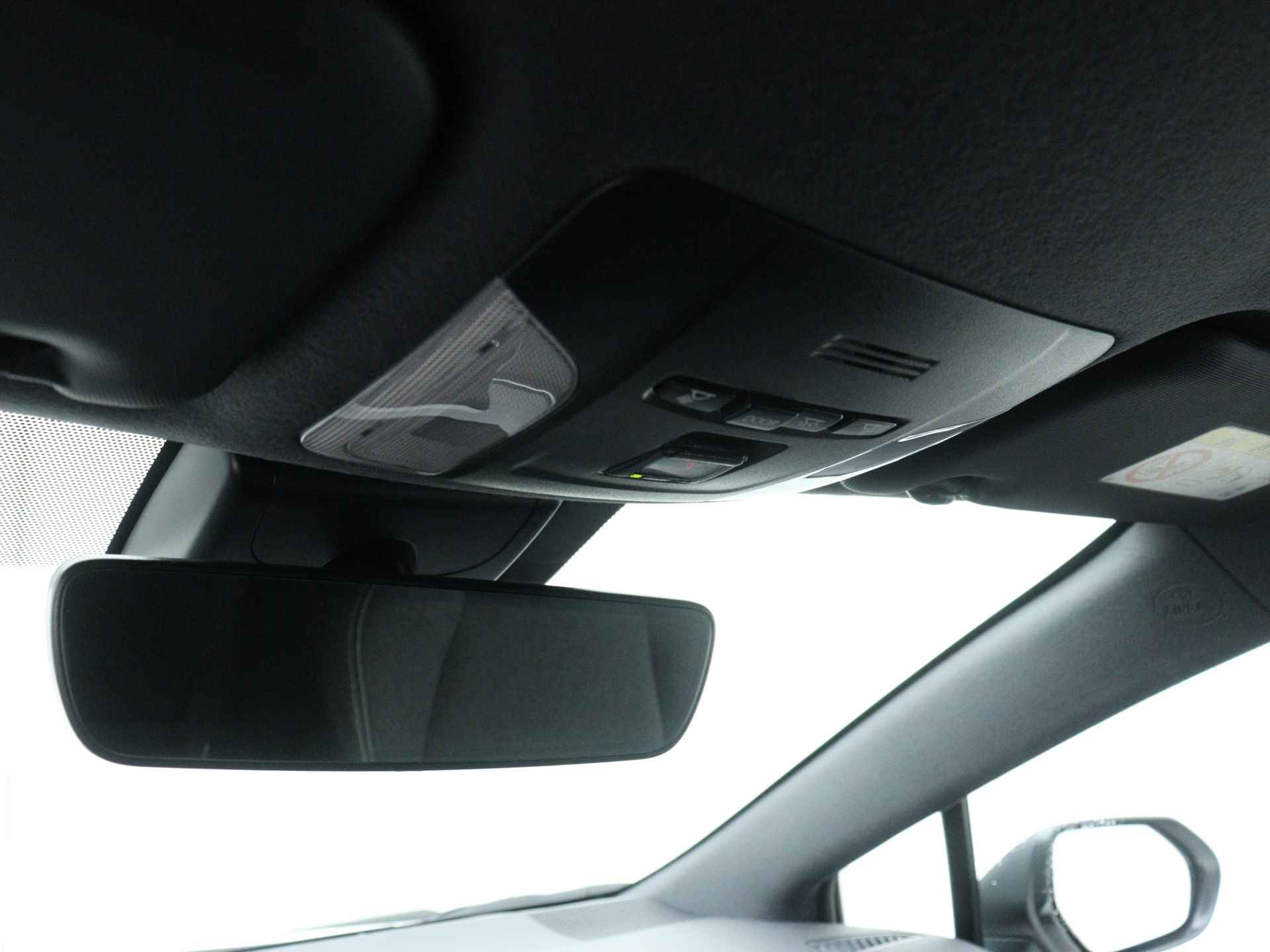 Toyota Corolla Touring Sports 1.8 Hybrid Dynamic | Navigatie | Stoelverwarming | Lane-Assist | - 32/43