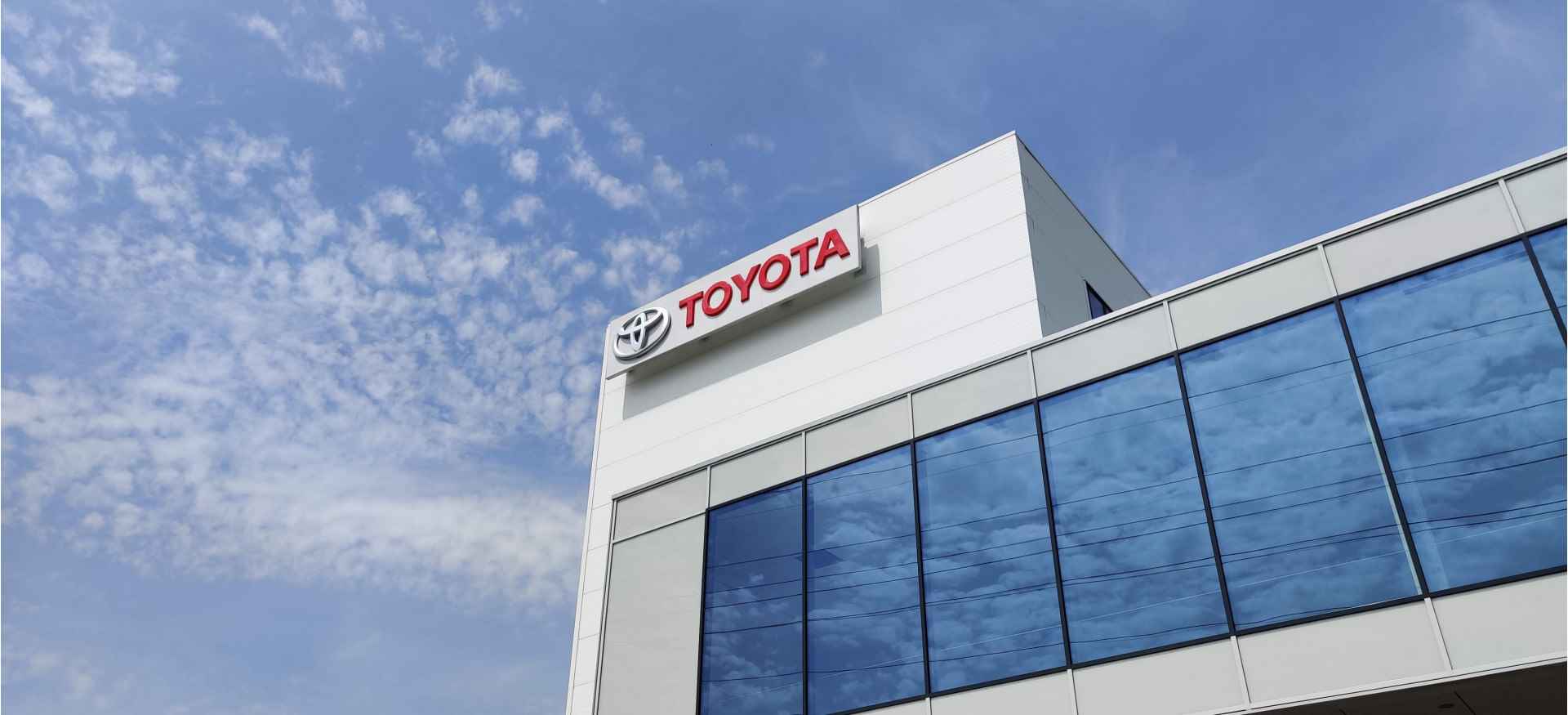 Toyota Corolla Touring Sports 1.8 Hybrid Dynamic | Navigatie | Stoelverwarming | Lane-Assist | - 43/43